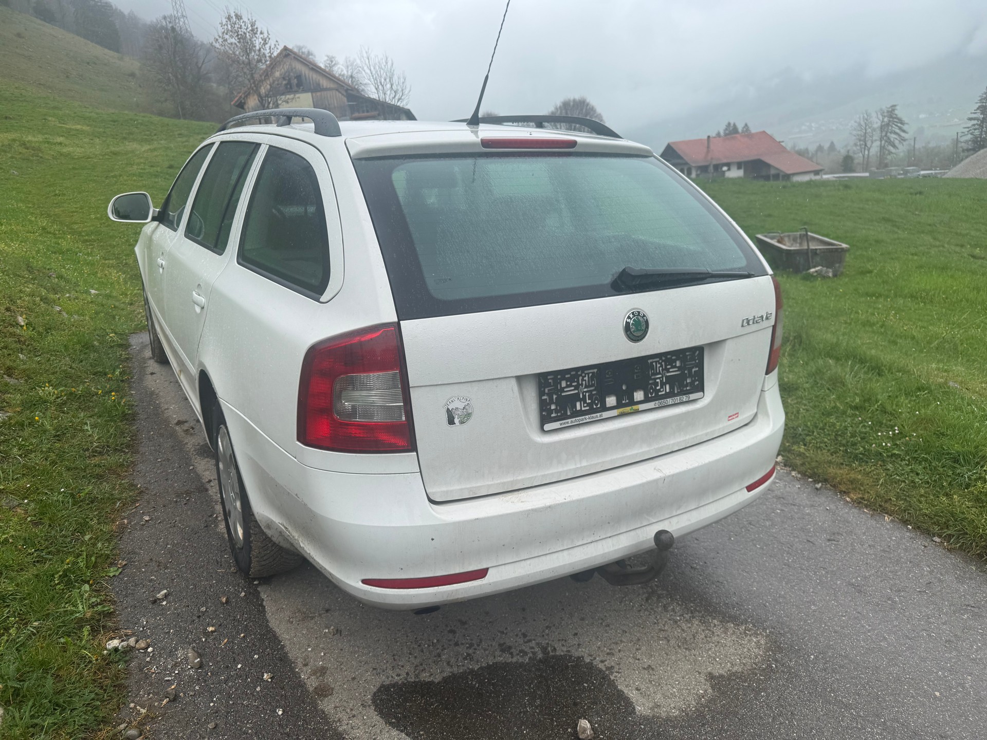 SKODA Octavia Combi 1.6 TDI Clever-image-6