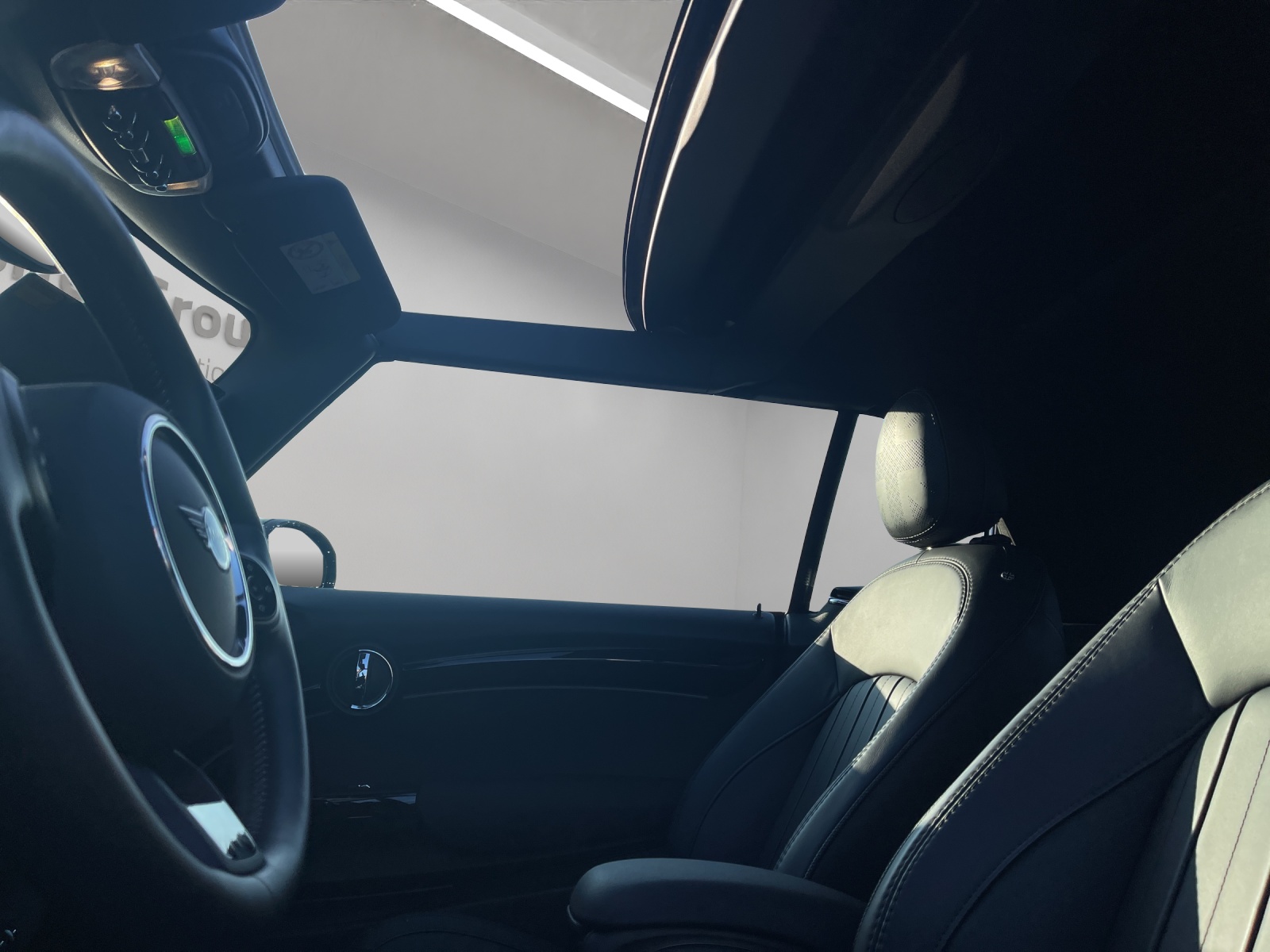 MINI Cooper S Cabriolet DKG (CH)-image-14