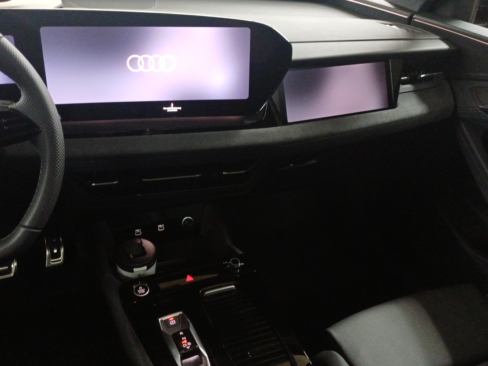 AUDI Q6 e-tron quattro-image-10