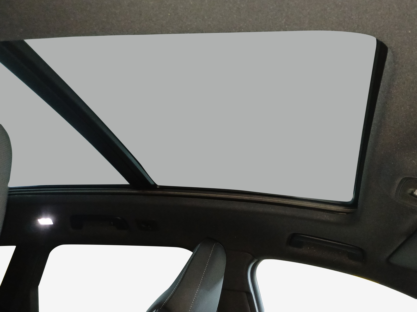 AUDI Q6 e-tron quattro-image-13