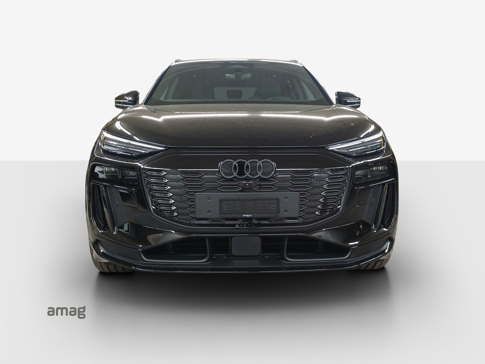 AUDI Q6 e-tron quattro-image-6