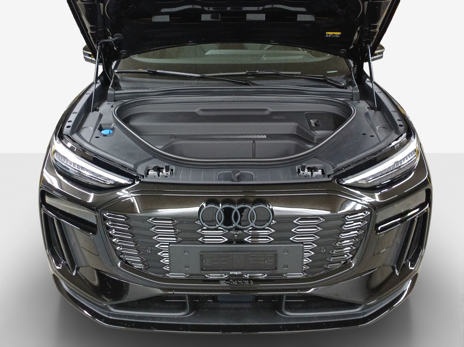 AUDI Q6 e-tron quattro-image-14