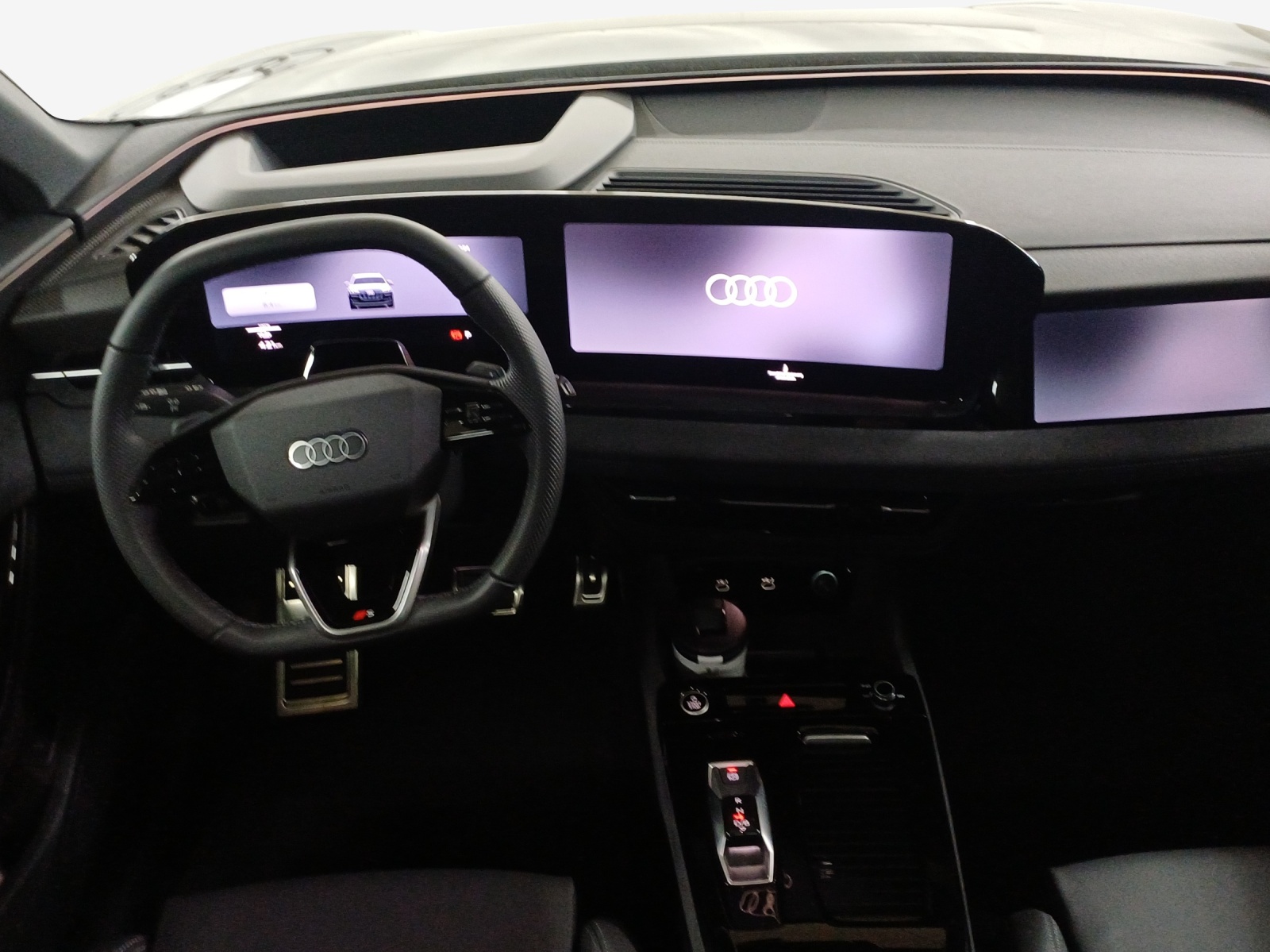 AUDI Q6 e-tron quattro-image-8