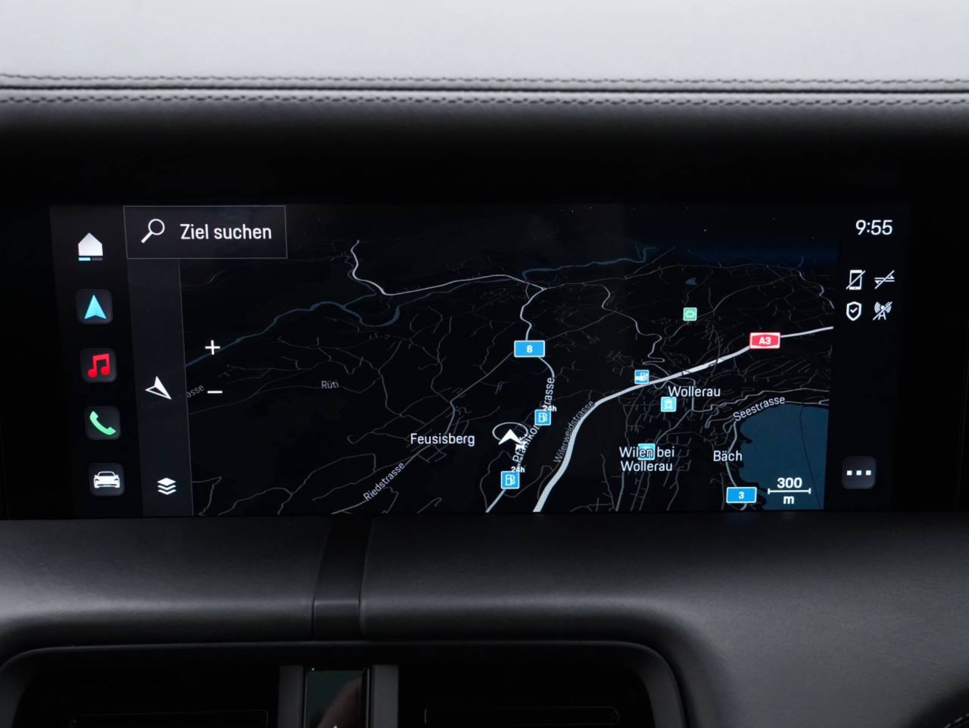 PORSCHE Taycan 4S-image-19