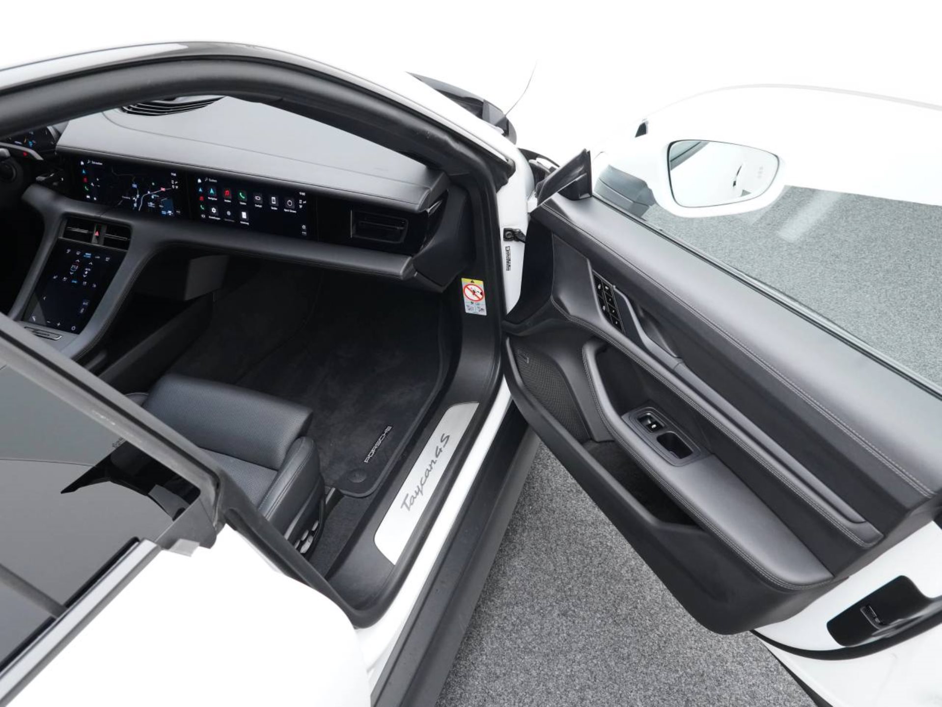 PORSCHE Taycan 4S-image-23