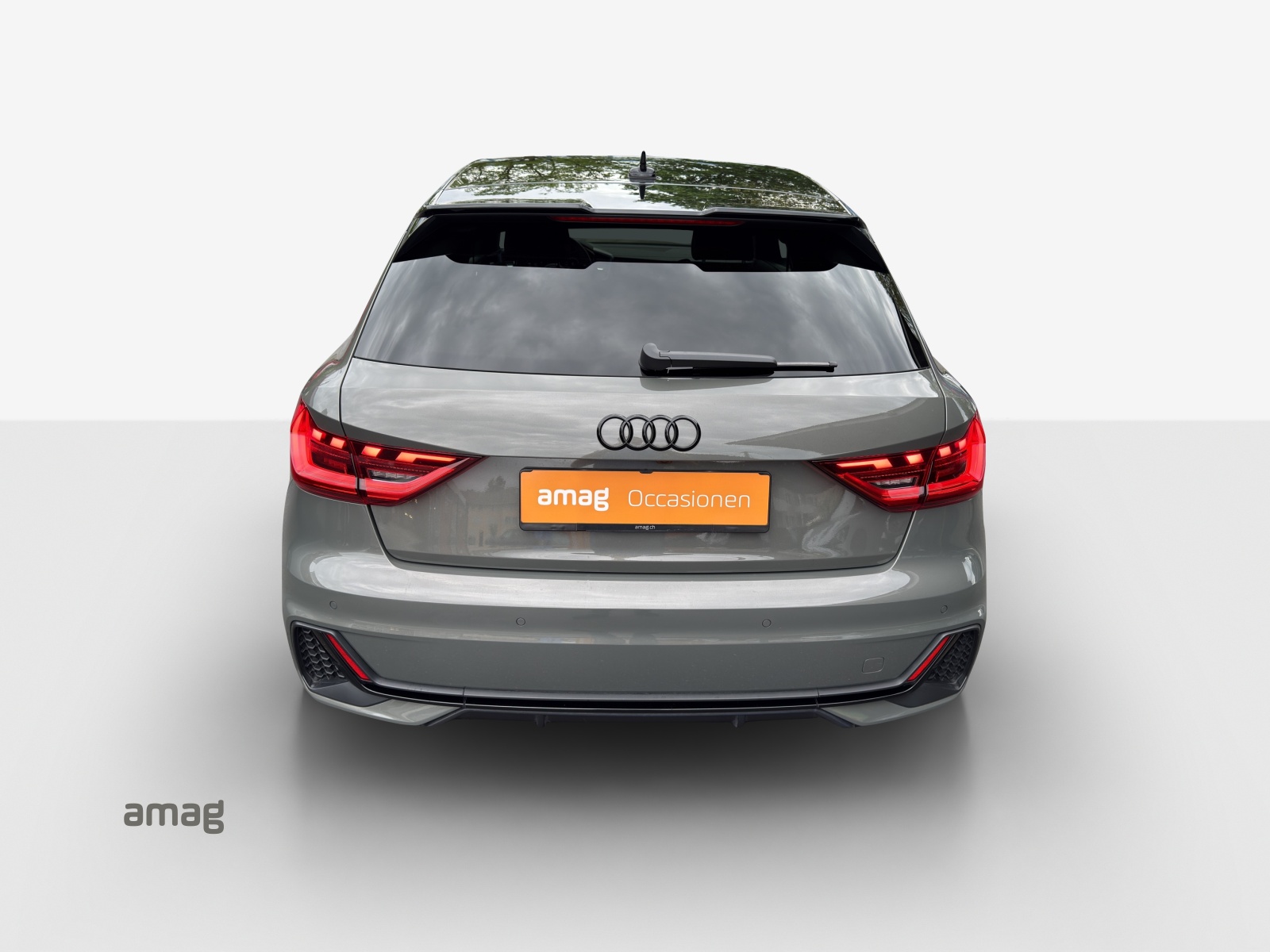 AUDI A1 Sportback 35 TFSI S Line S-tronic-image-3