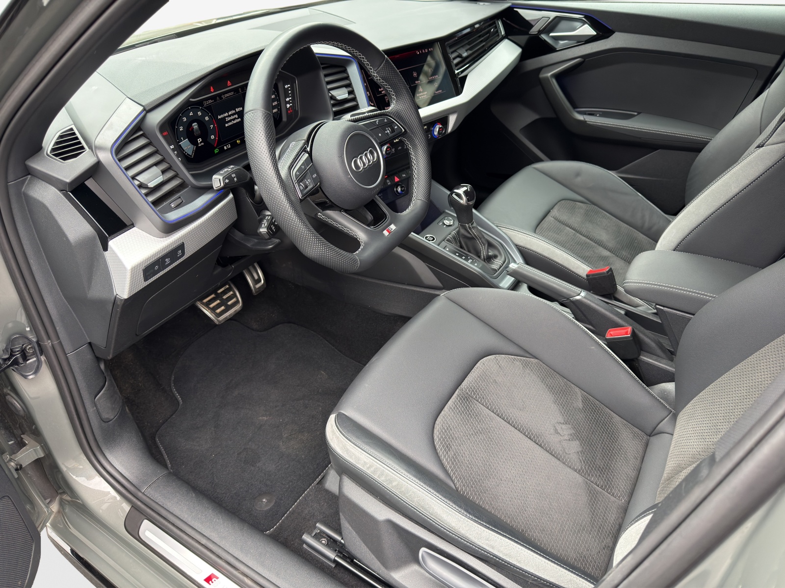 AUDI A1 Sportback 35 TFSI S Line S-tronic-image-7