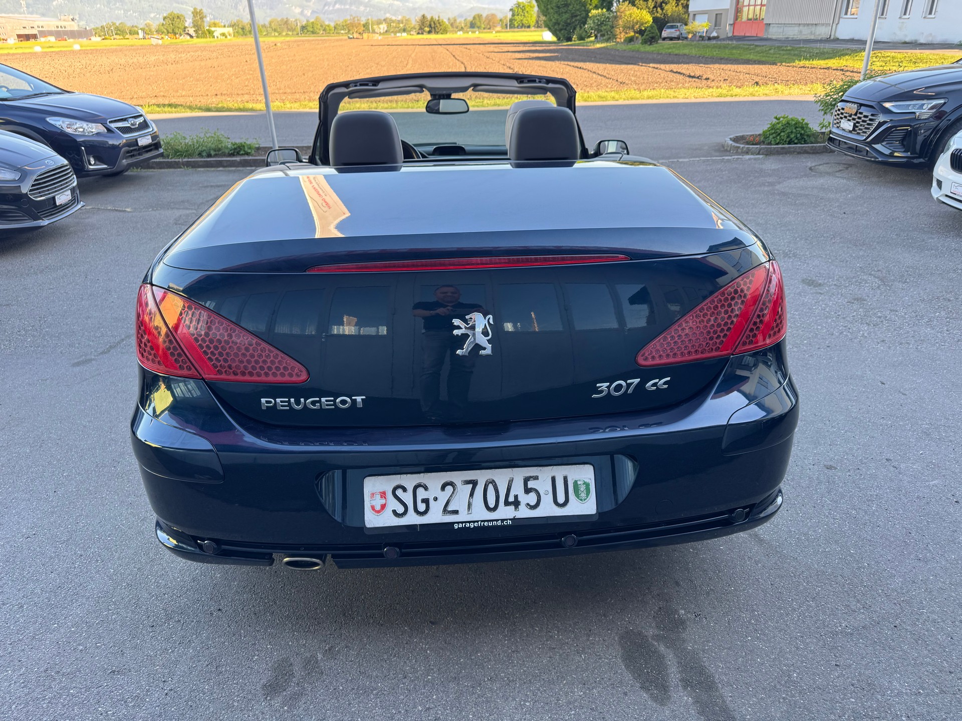 PEUGEOT 307 CC 2.0 HDI Platinum Edition-image-7
