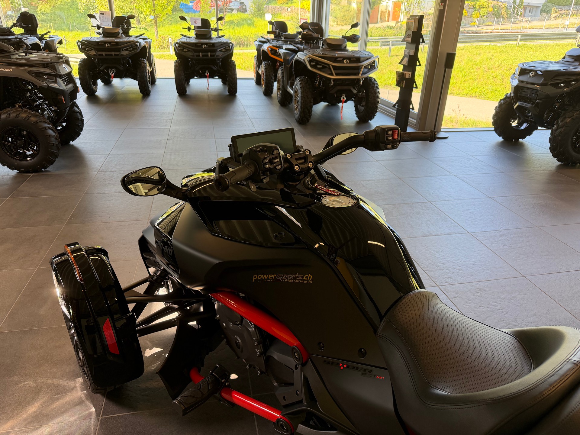 CAN-AM Spyder F3 S-image-7