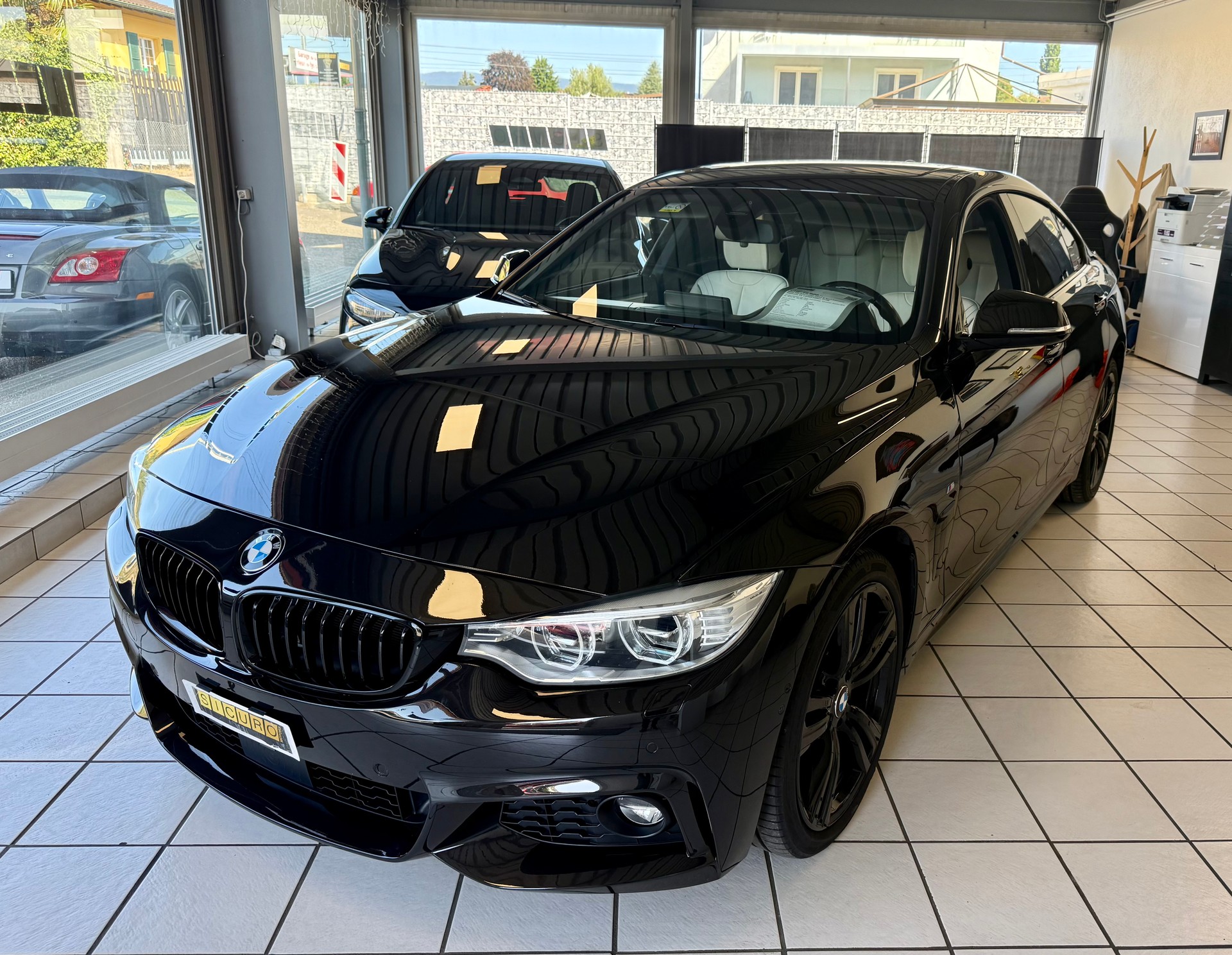 BMW 440i Gran Coupé xDrive M Sport Individual Steptronic Ed. Limited Edition 77/100-showroom-element-3