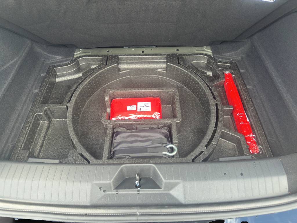 OPEL Astra 1.2i Turbo Edition A-image-14