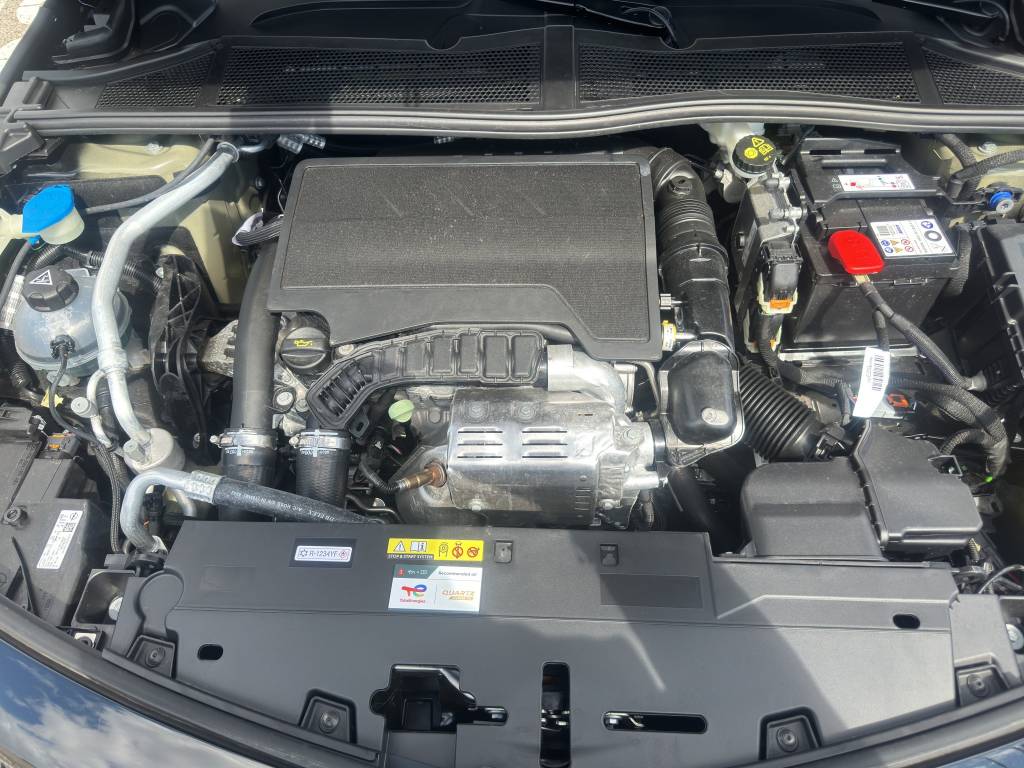 OPEL Astra 1.2i Turbo Edition A-image-10