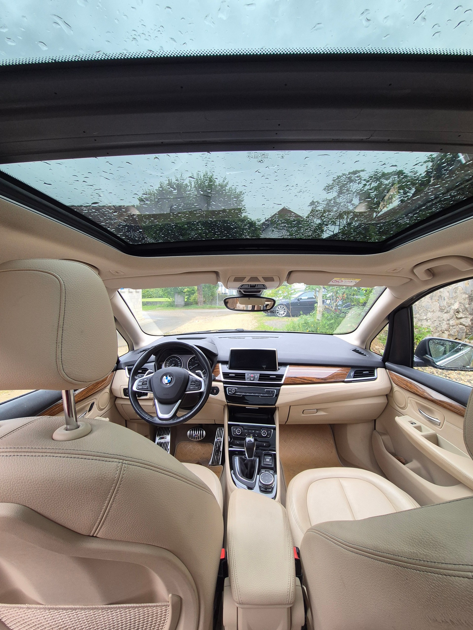 BMW 225i xDrive Active Tourer Luxury Line Steptronic-image-10