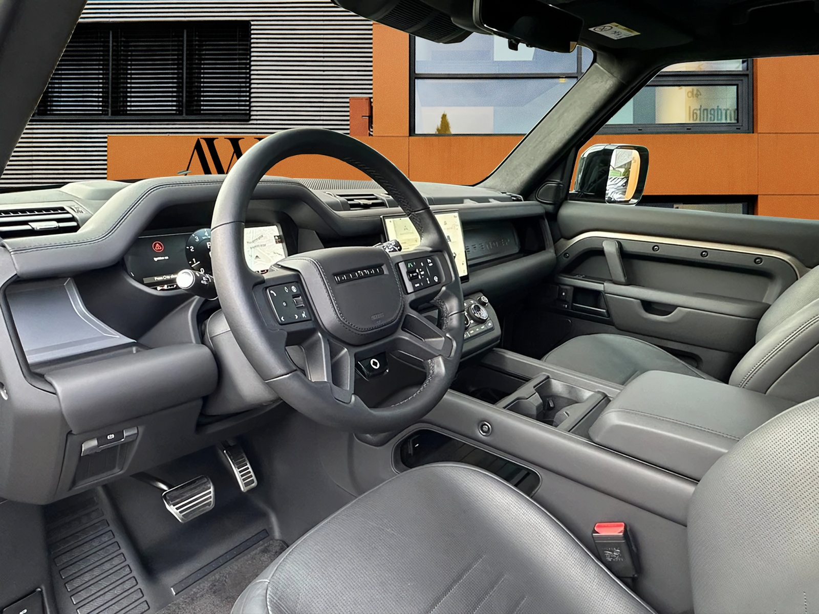 LAND ROVER Defender 110 4.4 V8 Octa / CH Auslieferung mit Gratis Service-image-8