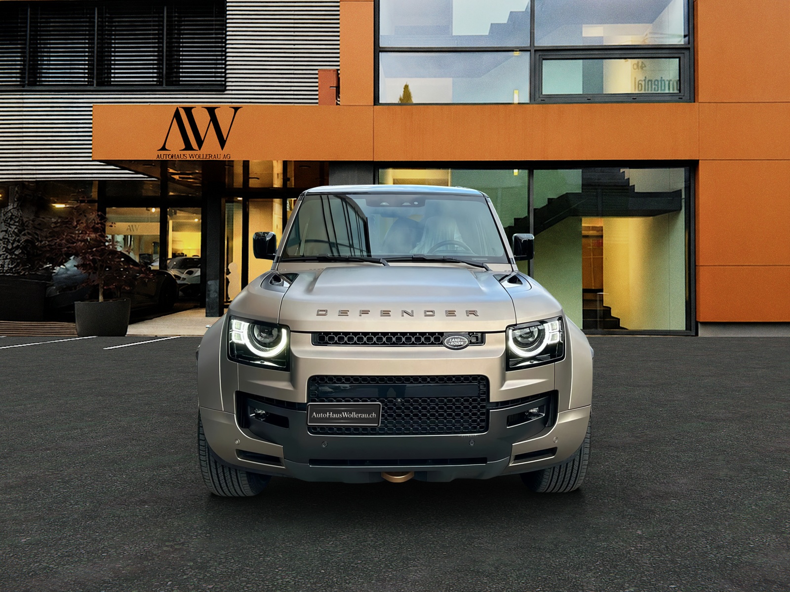 LAND ROVER Defender 110 4.4 V8 Octa / CH Auslieferung mit Gratis Service-image-4