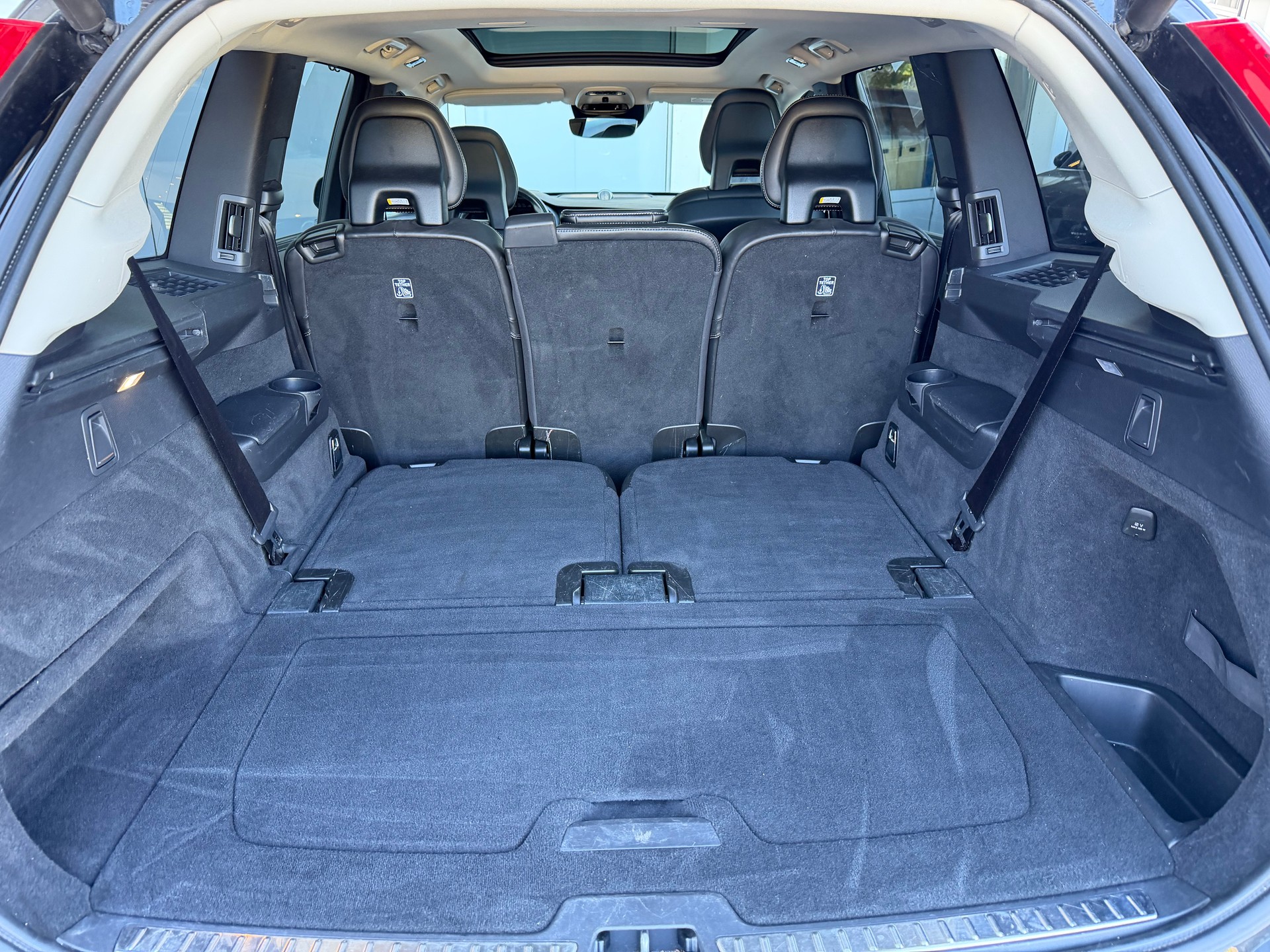 VOLVO XC90 T8 AWD Inscription Geartronic-image-23