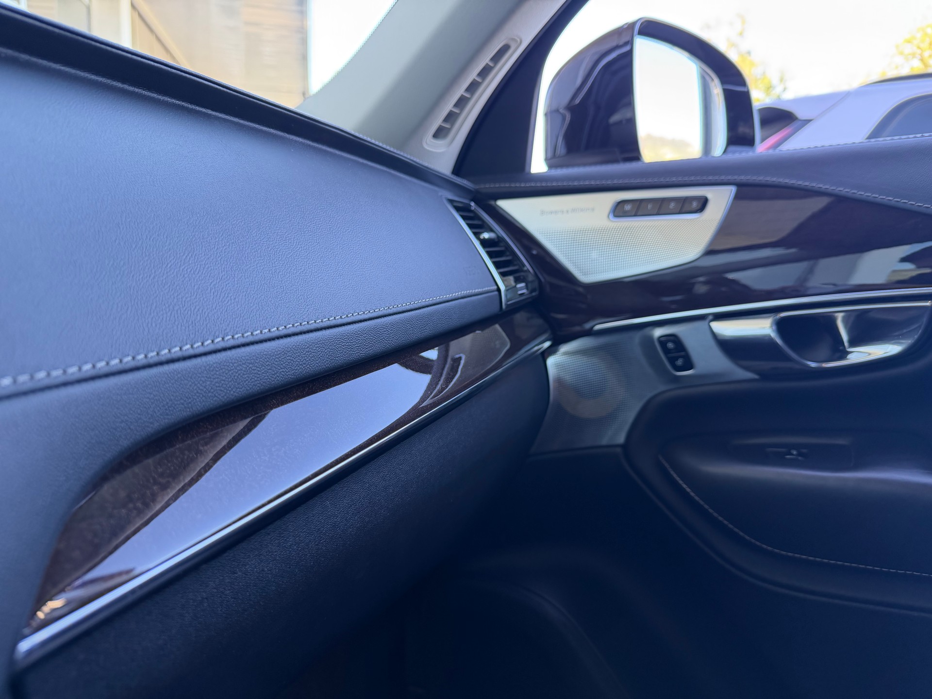 VOLVO XC90 T8 AWD Inscription Geartronic-image-14