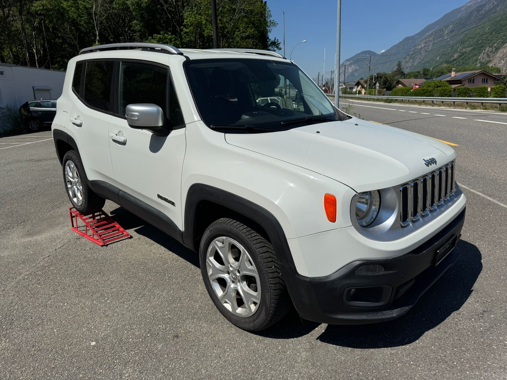 JEEP Renegade 2.0 CRD Limited AWD + Low Range 9ATX-image-0