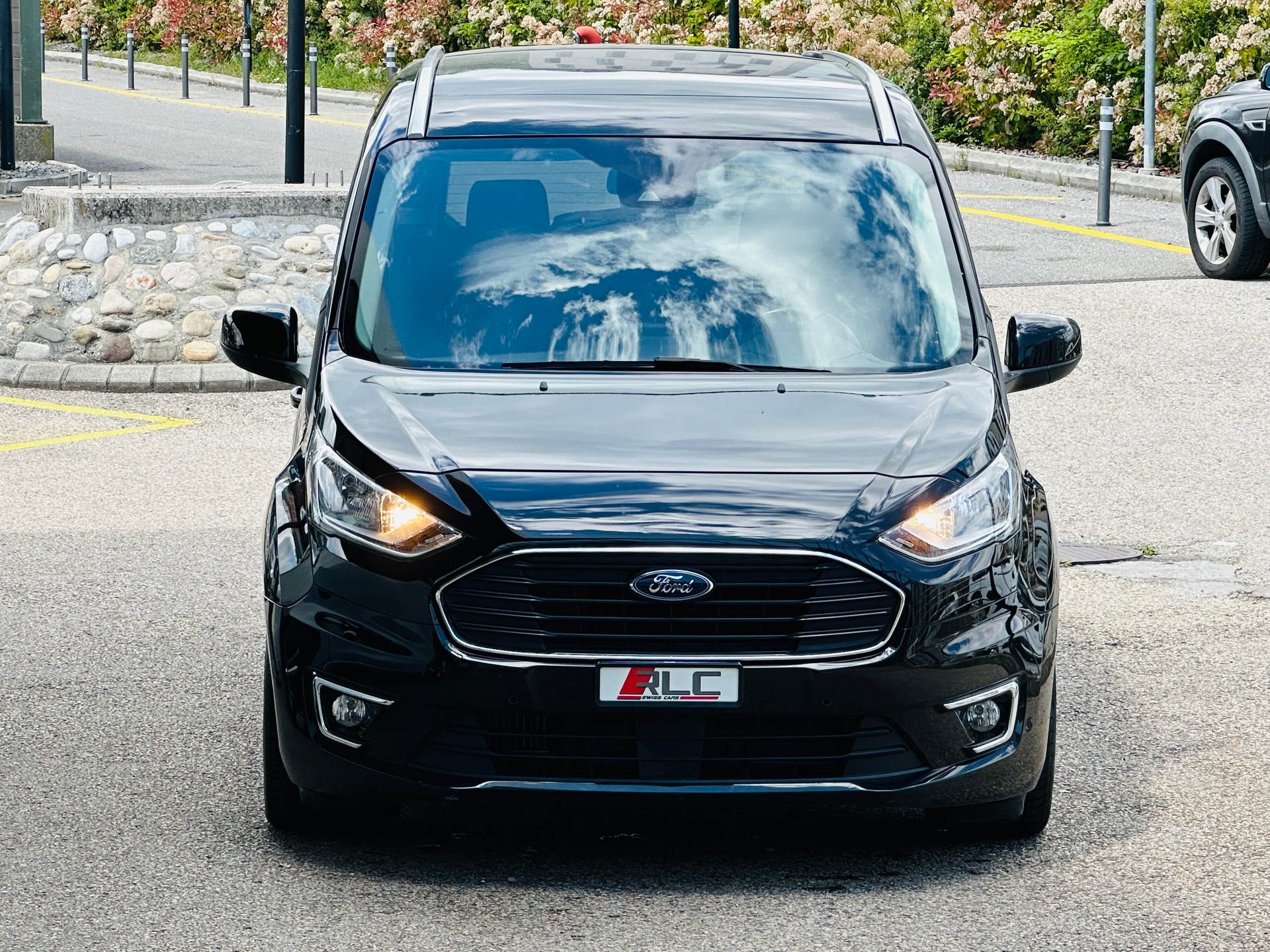 FORD Grand Tourneo Connect 1.5 EcoBlue Titanium Automat-image-1