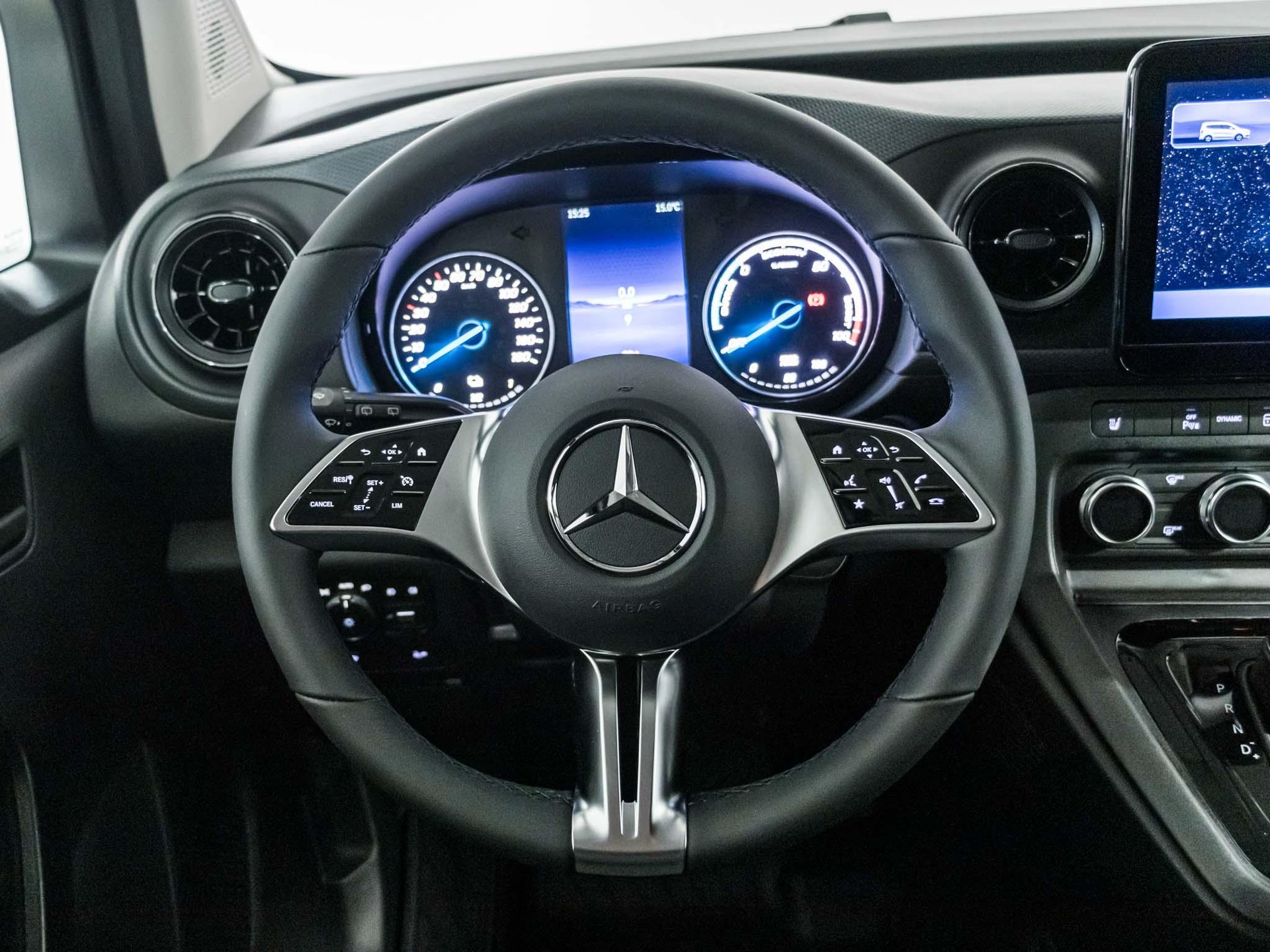 MERCEDES-BENZ eCitan Kasten BASE Standard-image-8