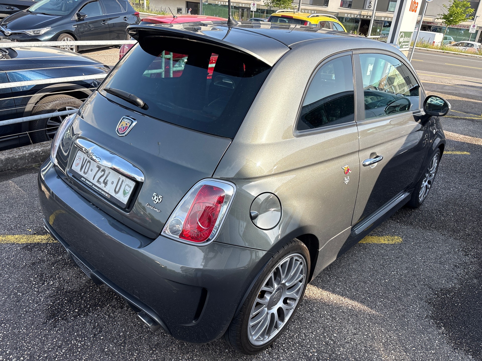 FIAT 595 1.4 16V Turbo Abarth Turismo-image-5
