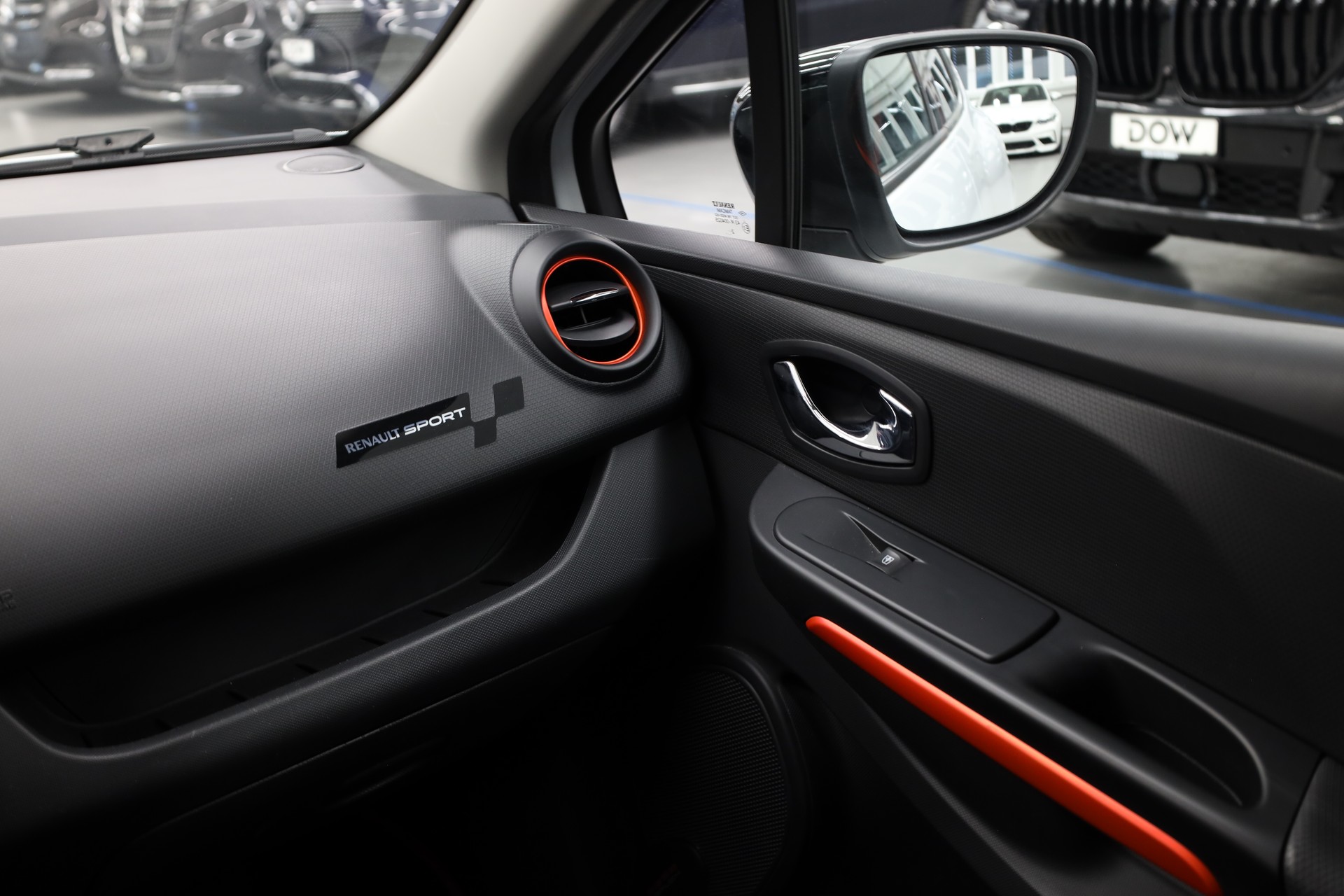 RENAULT Clio Sport 1.6 T 200 RS-image-20