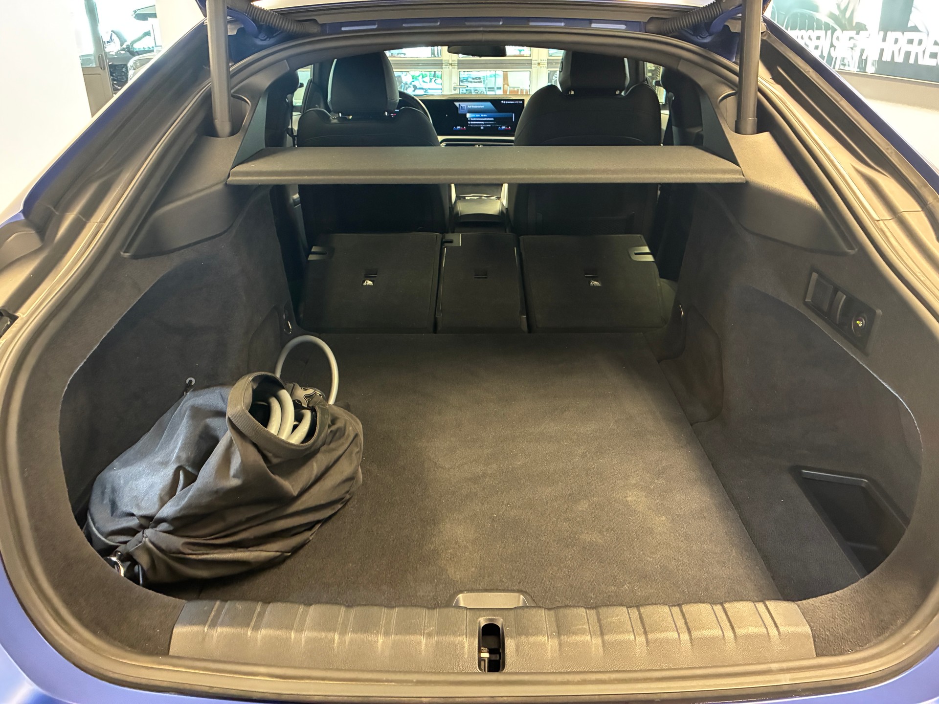 BMW i4 M50-image-5