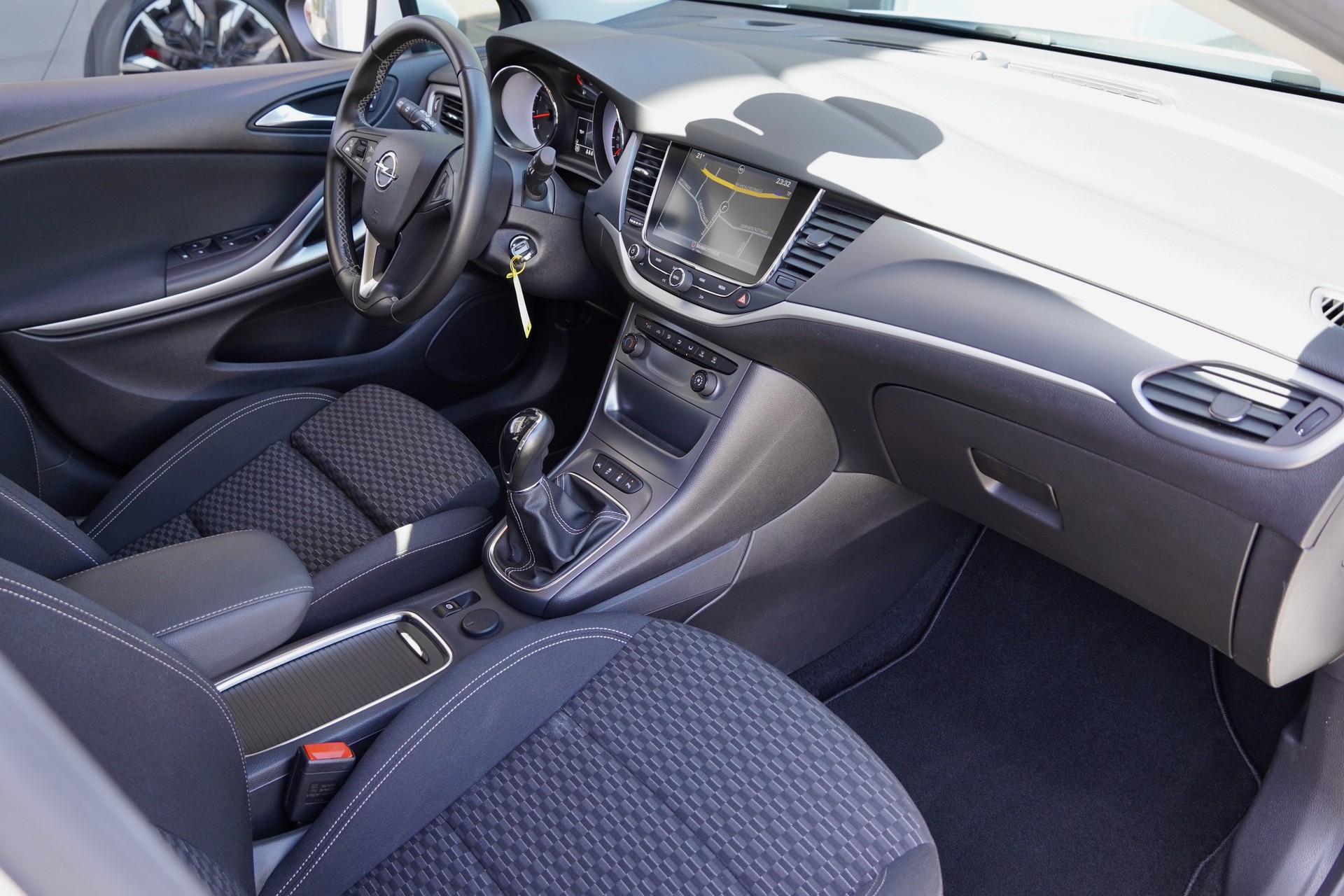 OPEL Astra Sports Tourer 1.4i CNG Turbo Enjoy-image-11