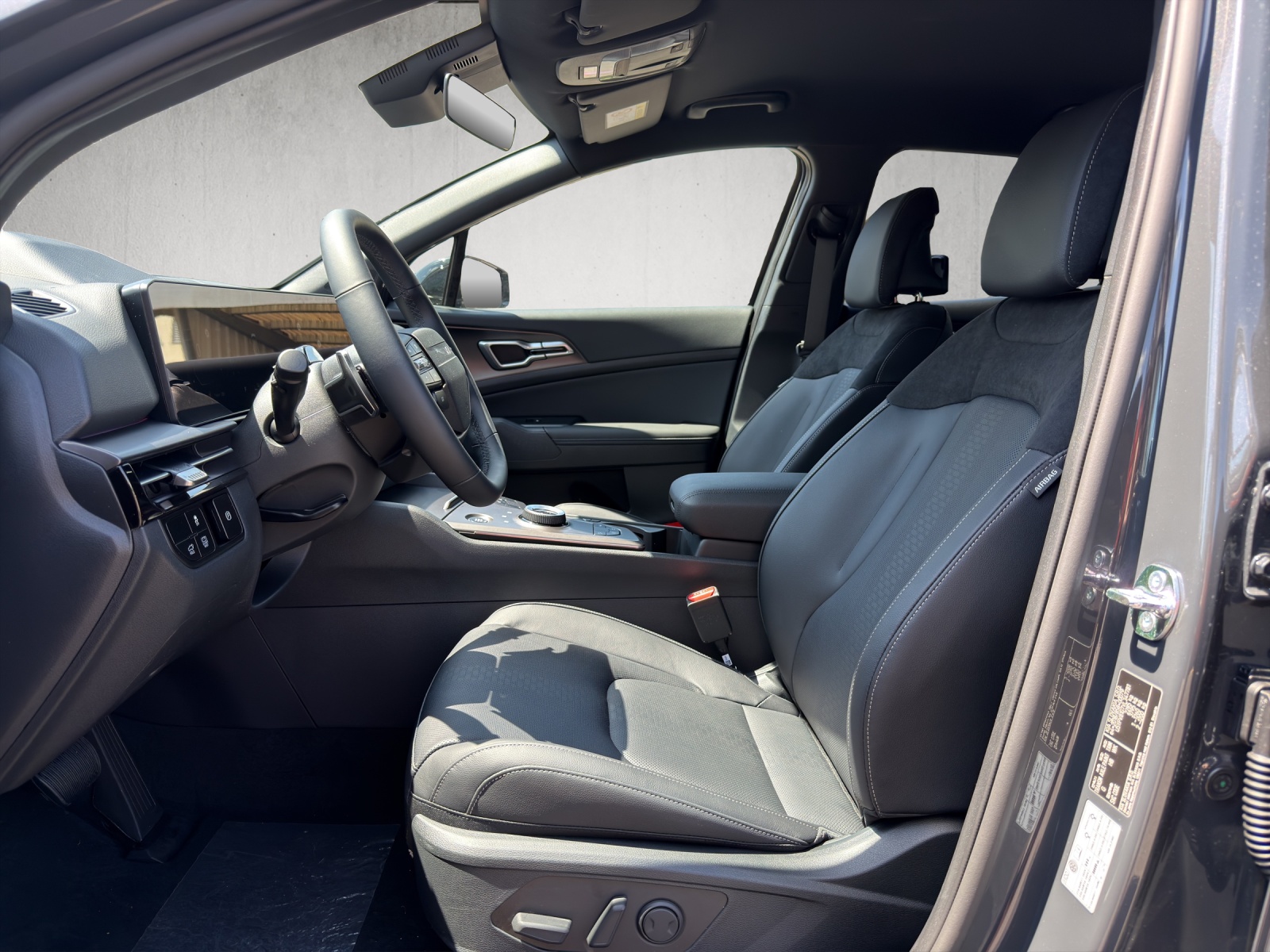 KIA Sportage 1.6 T-GDi Hybrid Black Edition-image-10