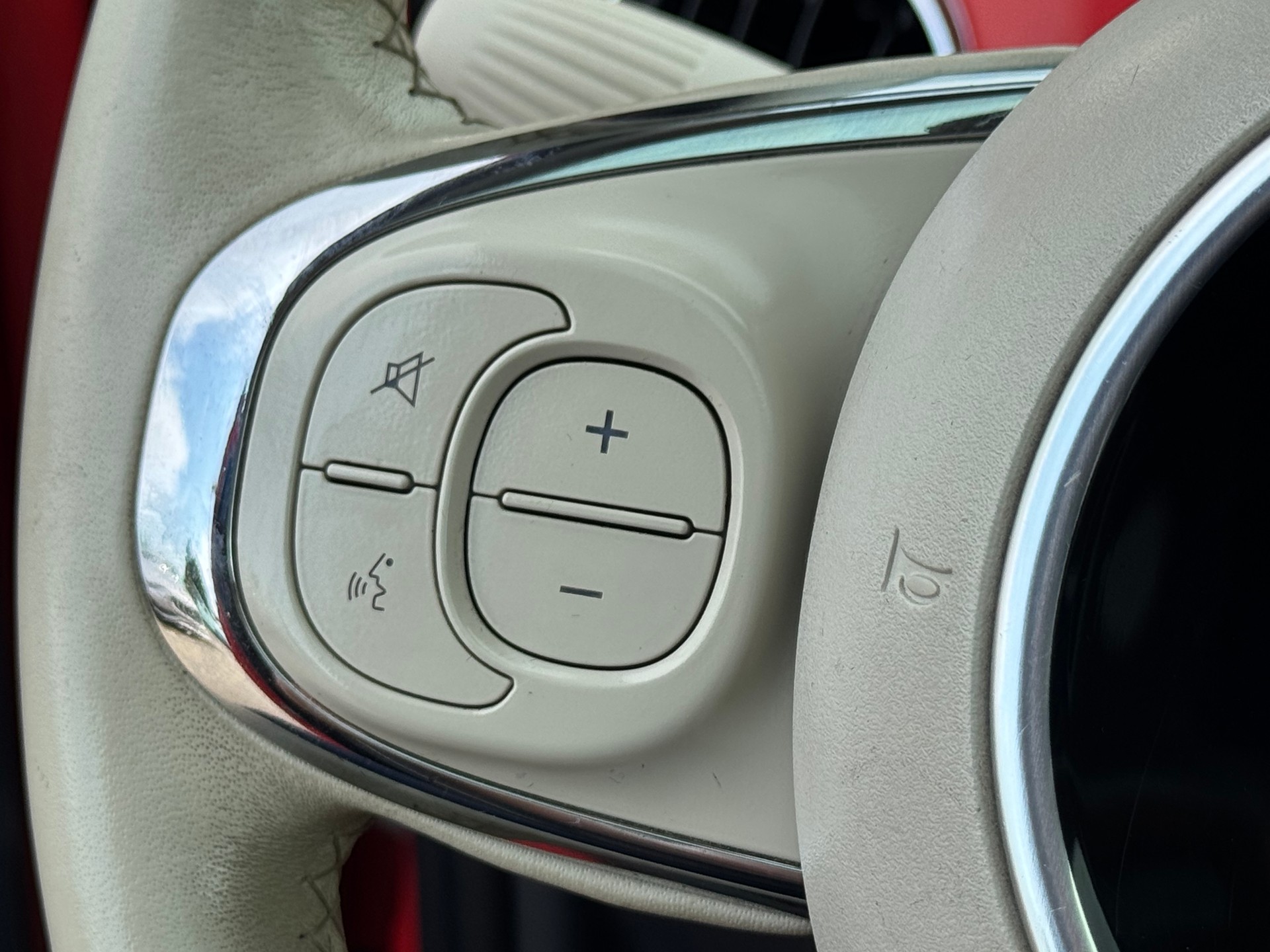 FIAT 500 1.2 Lounge-image-13