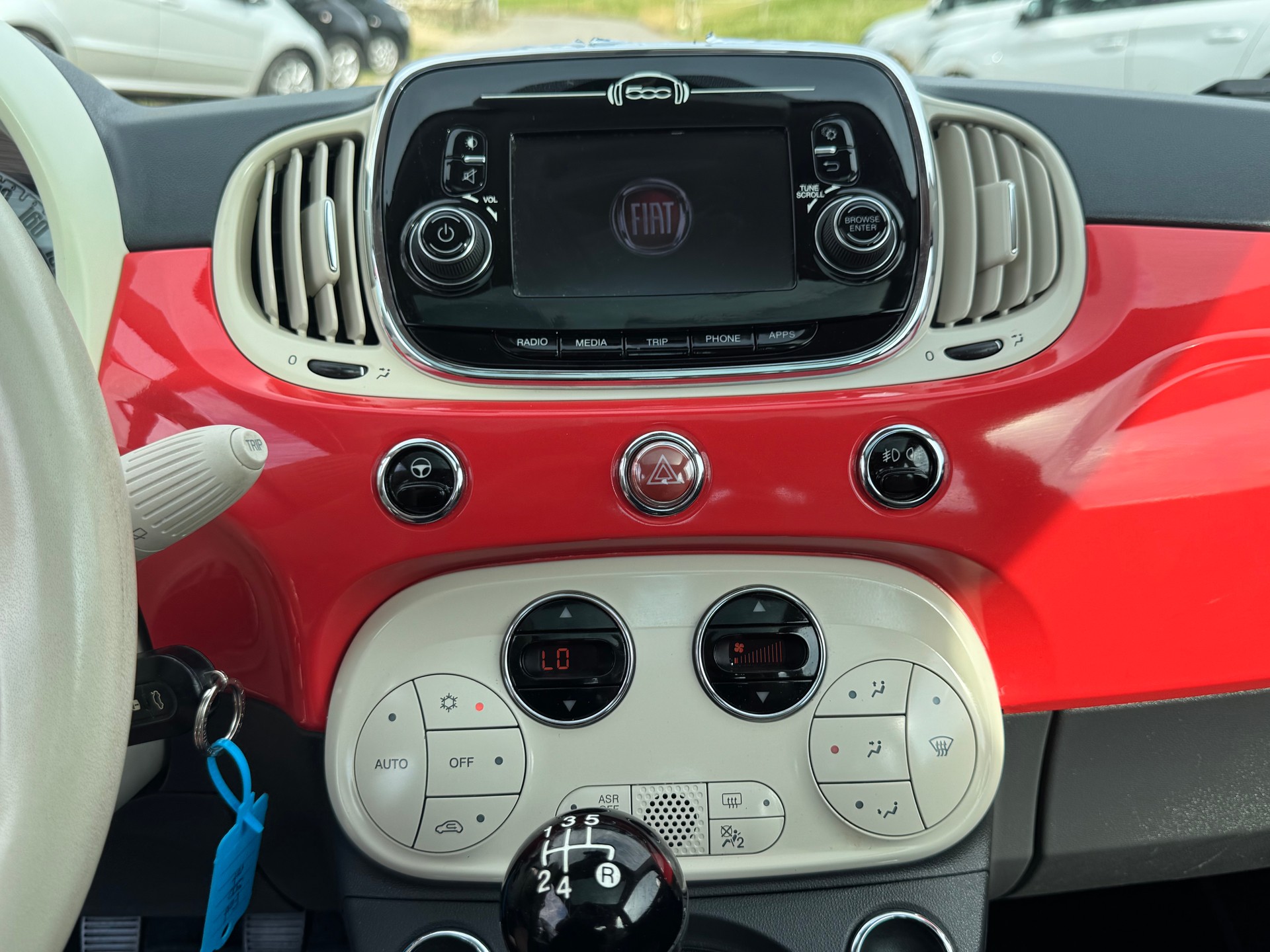 FIAT 500 1.2 Lounge-image-12