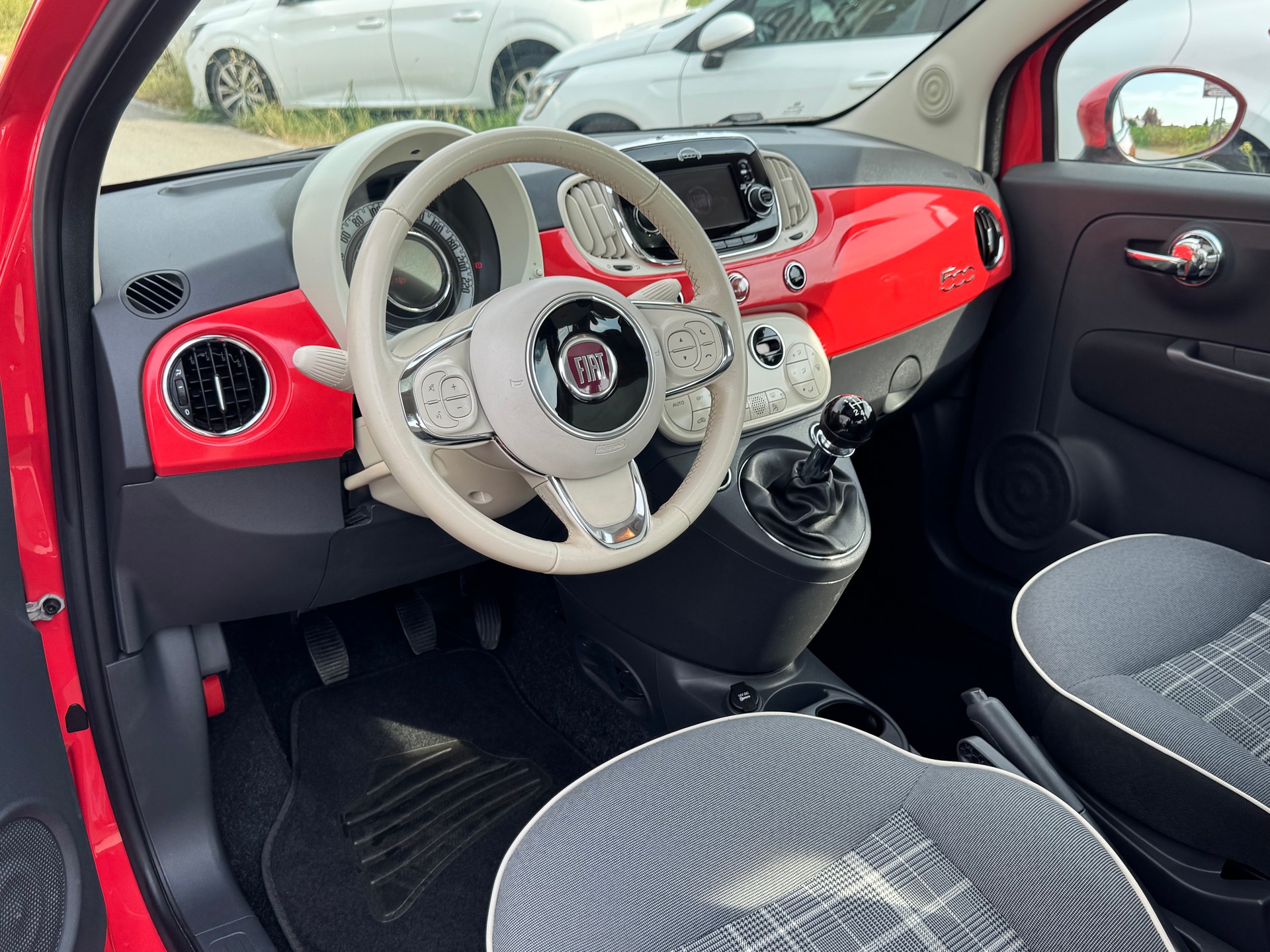 FIAT 500 1.2 Lounge-image-5