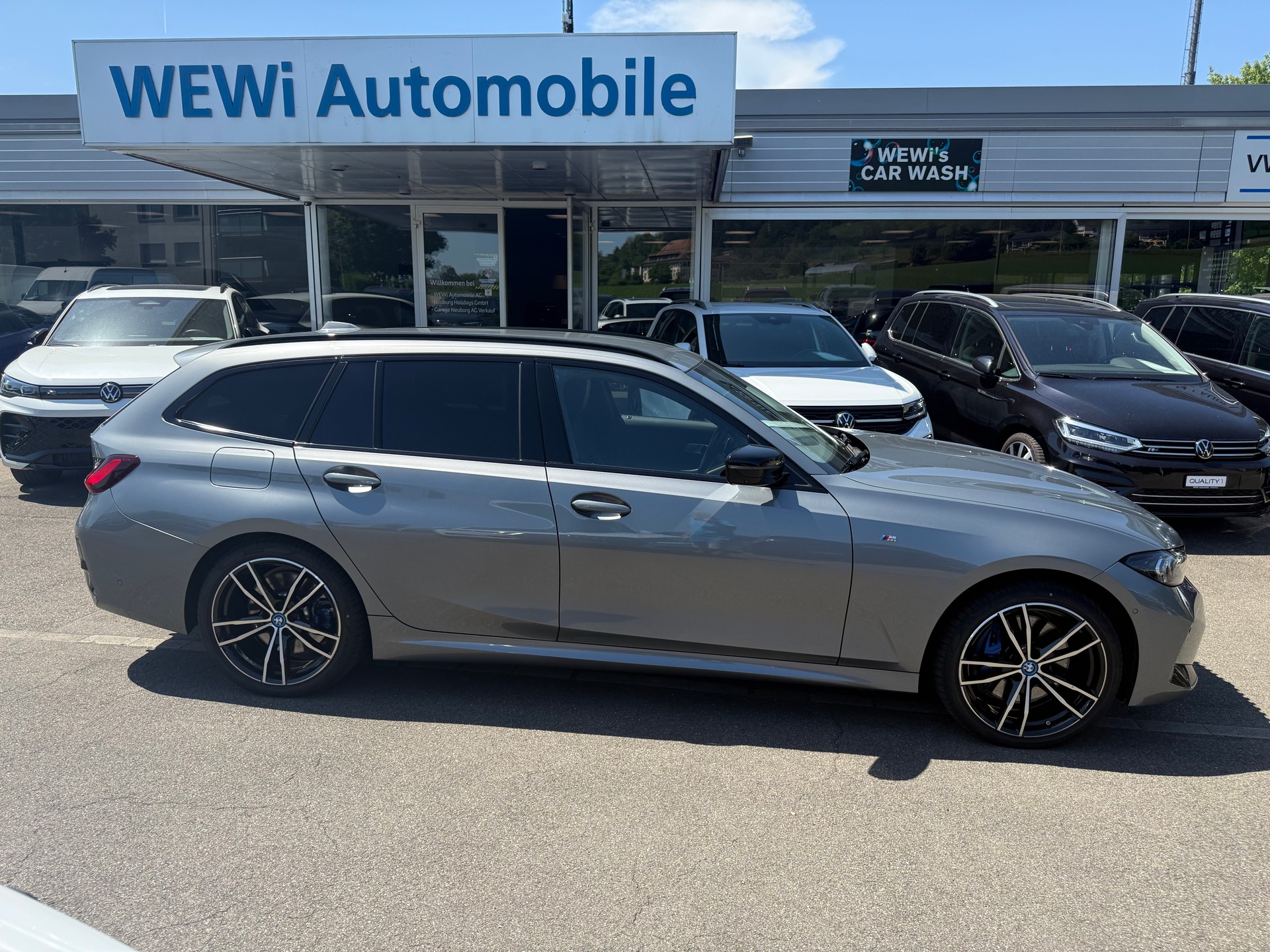 BMW 330e x DriveTouring Steptronic M Sport Pro-image-7