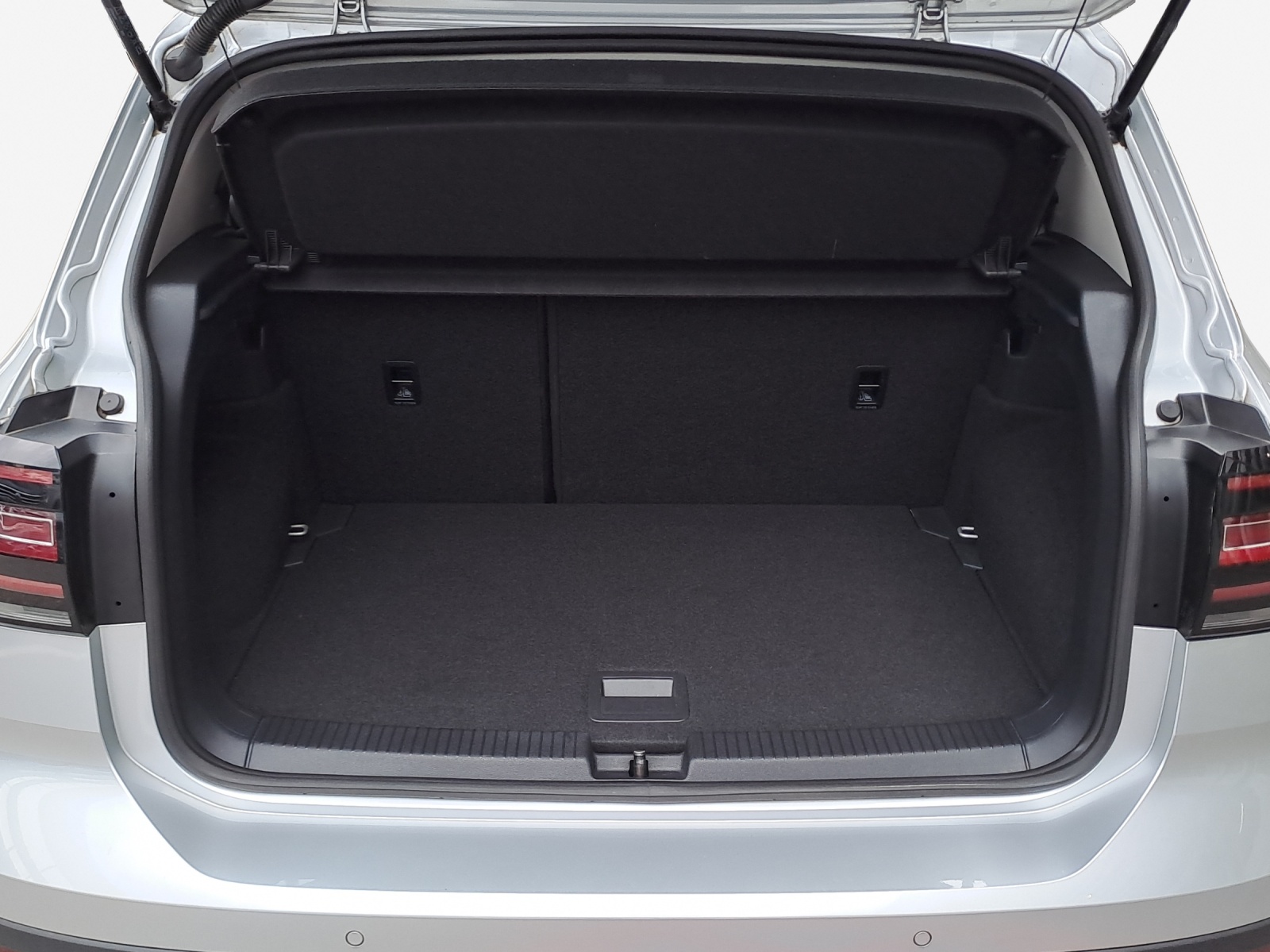 VW T-Cross 1.0 TSI Life Limited DSG-image-12