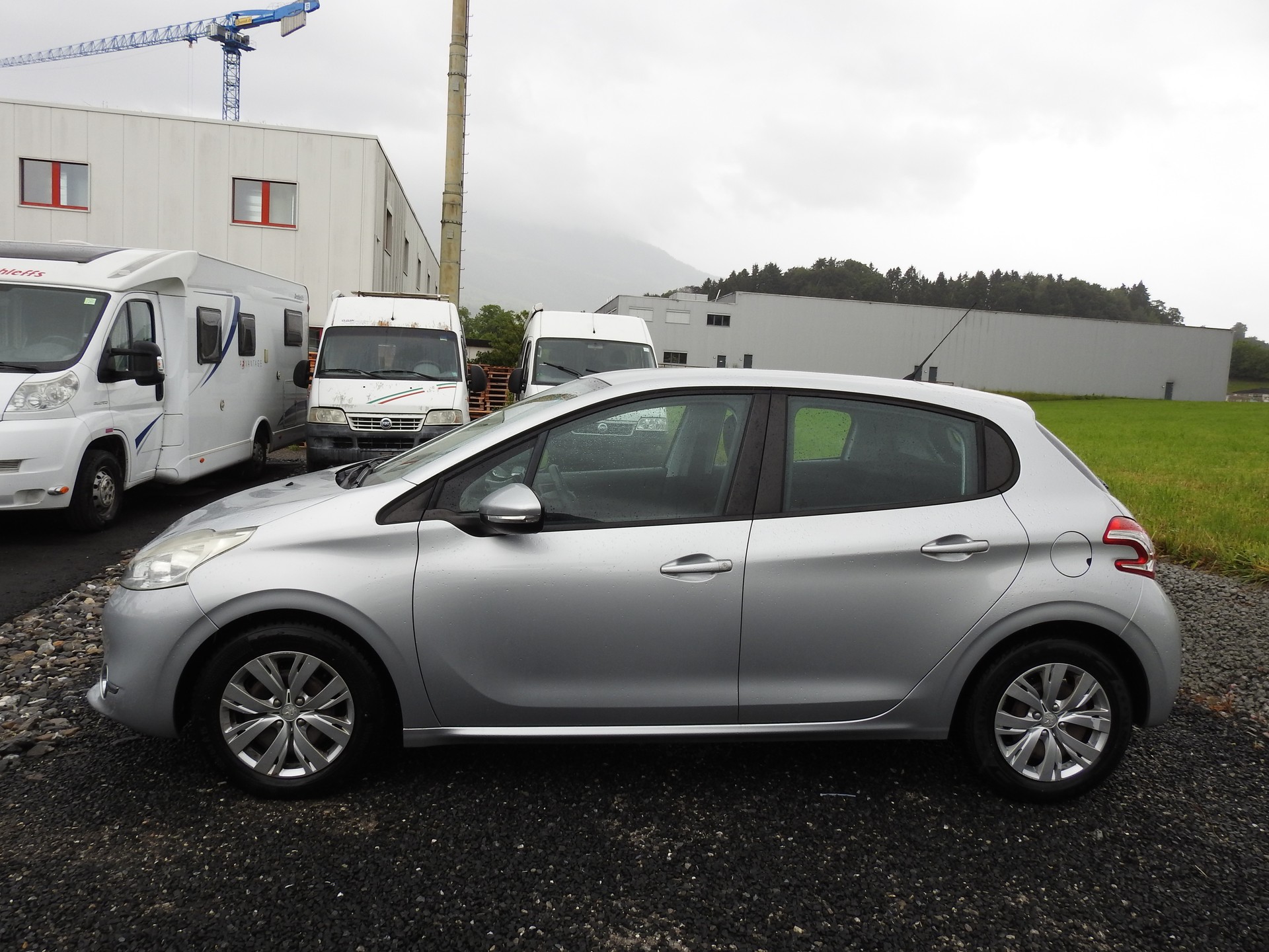 PEUGEOT 208 1.4 VTI Active-image-2