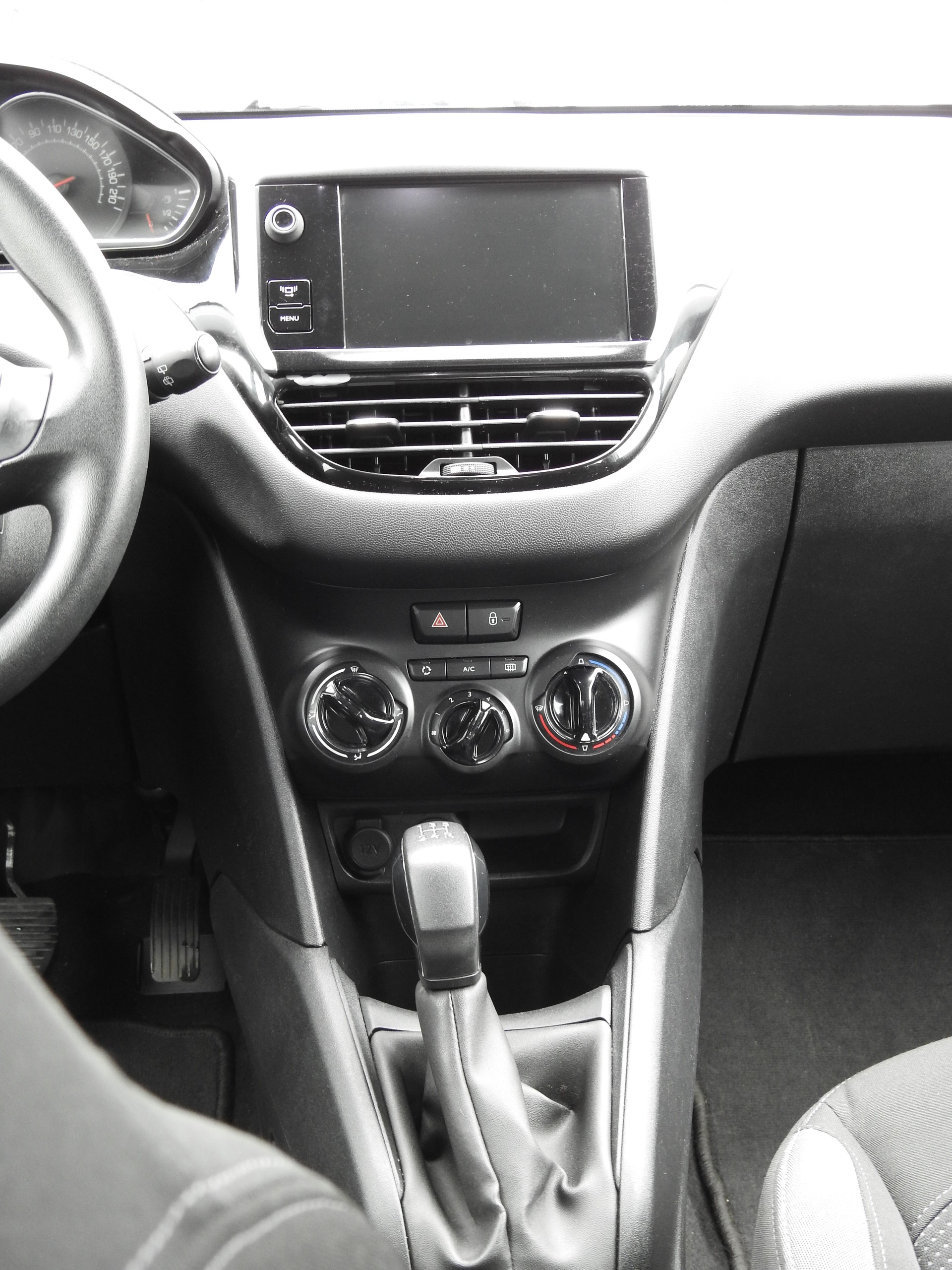 PEUGEOT 208 1.4 VTI Active-image-17