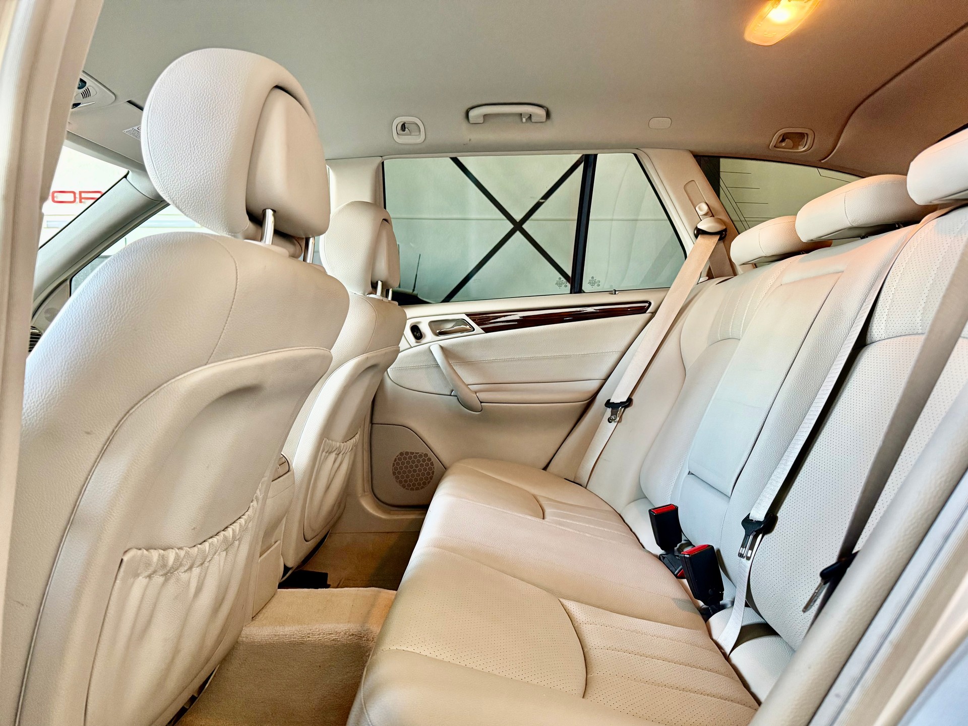 MERCEDES-BENZ C 350 Elégance 4Matic Automatic-image-10