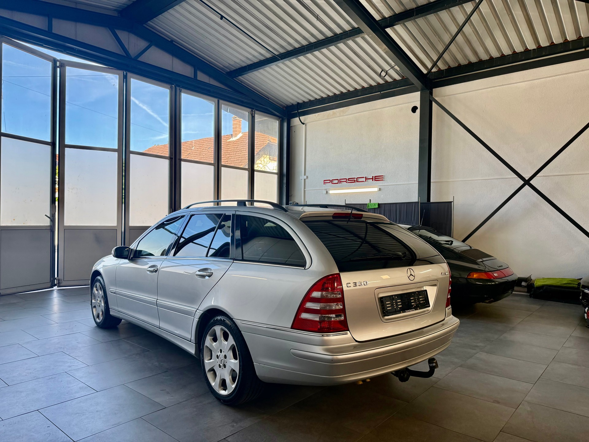 MERCEDES-BENZ C 350 Elégance 4Matic Automatic-image-3