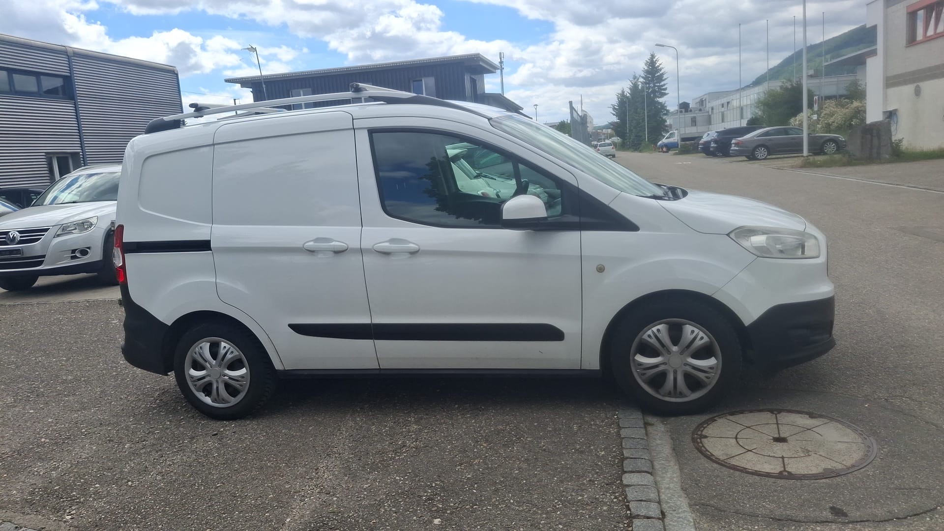 FORD Transit Courier Van 1.0 EcoBoost Trend-image-2