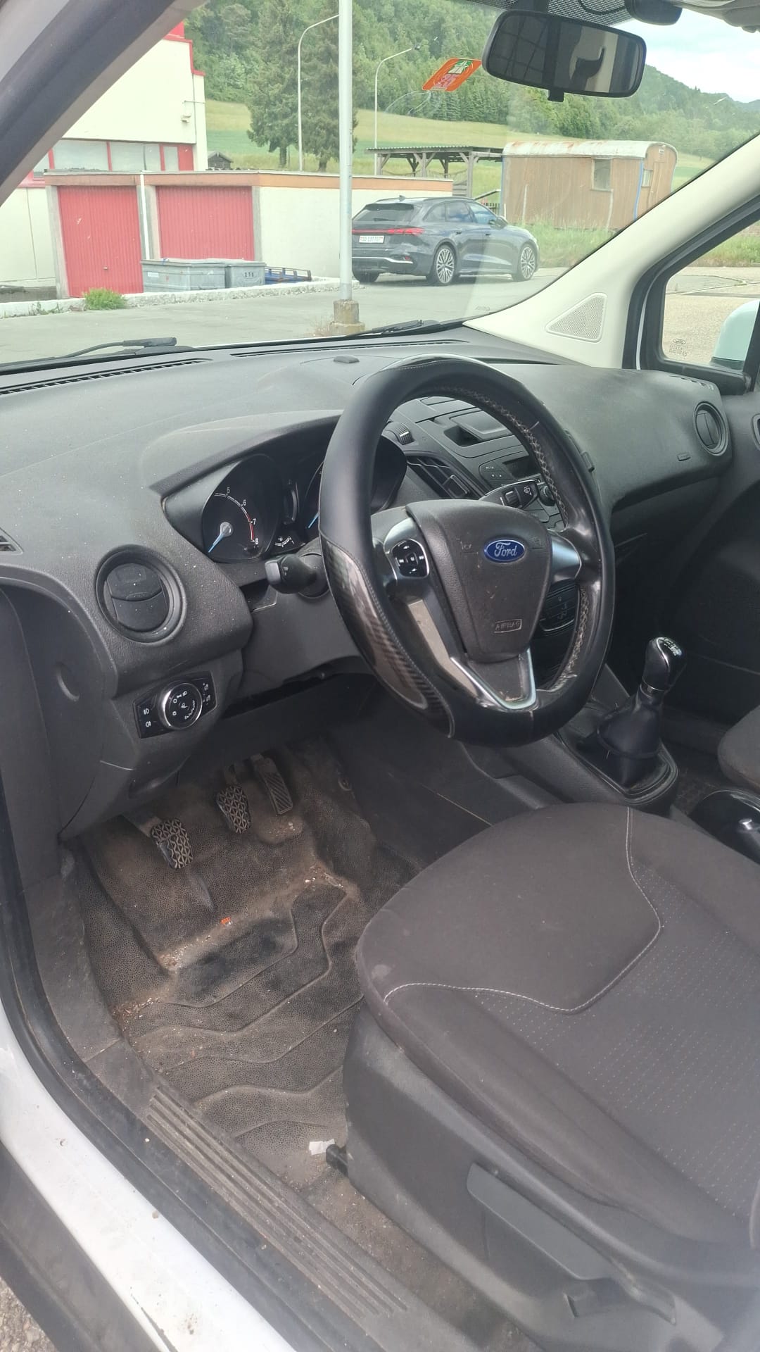 FORD Transit Courier Van 1.0 EcoBoost Trend-image-7