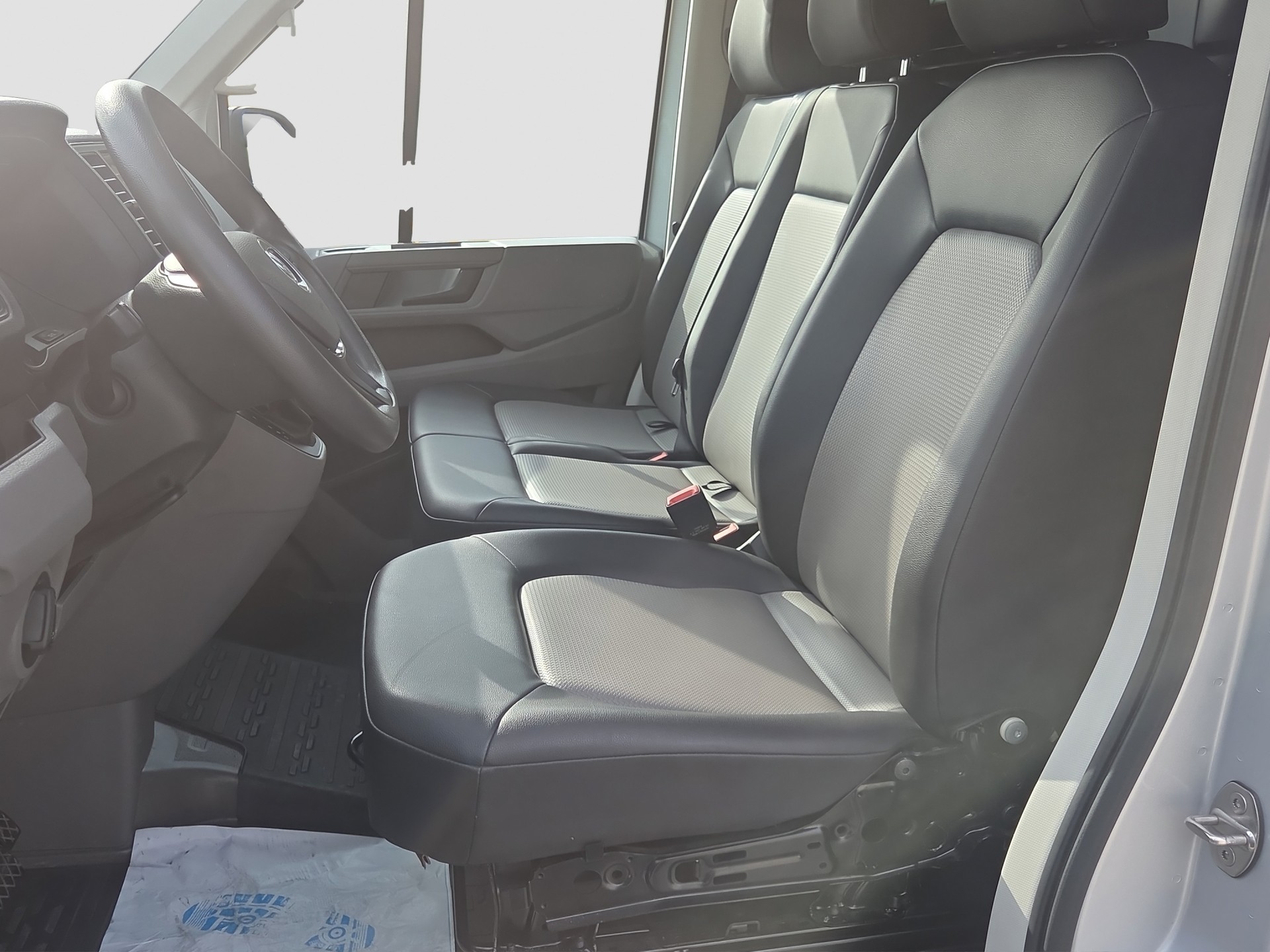 VW Crafter 35 2.0 TDI Entry L3 A-image-8