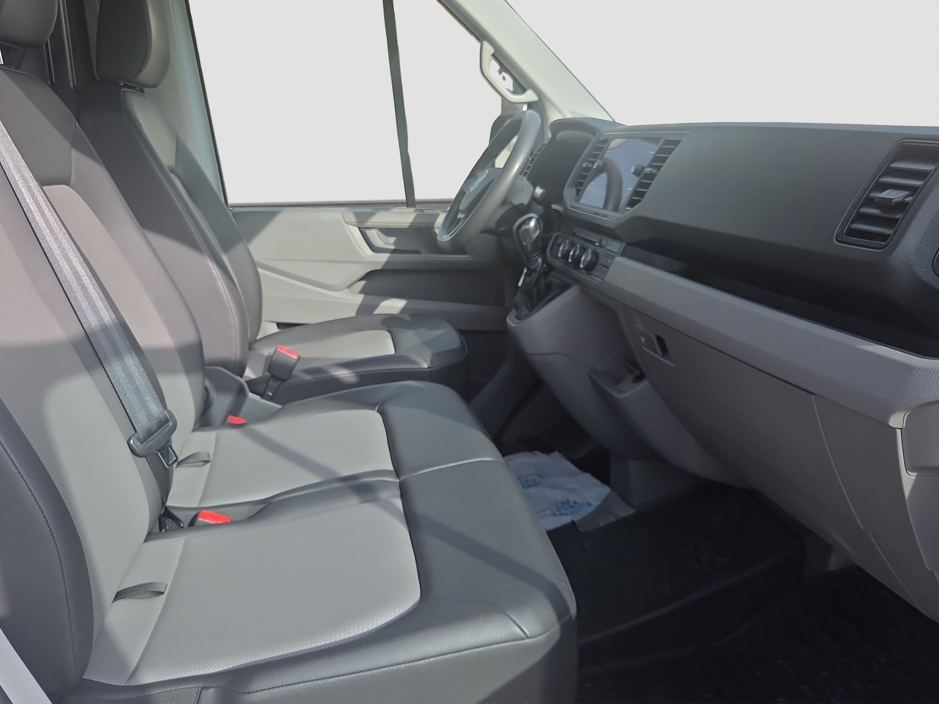 VW Crafter 35 2.0 TDI Entry L3 A-image-13