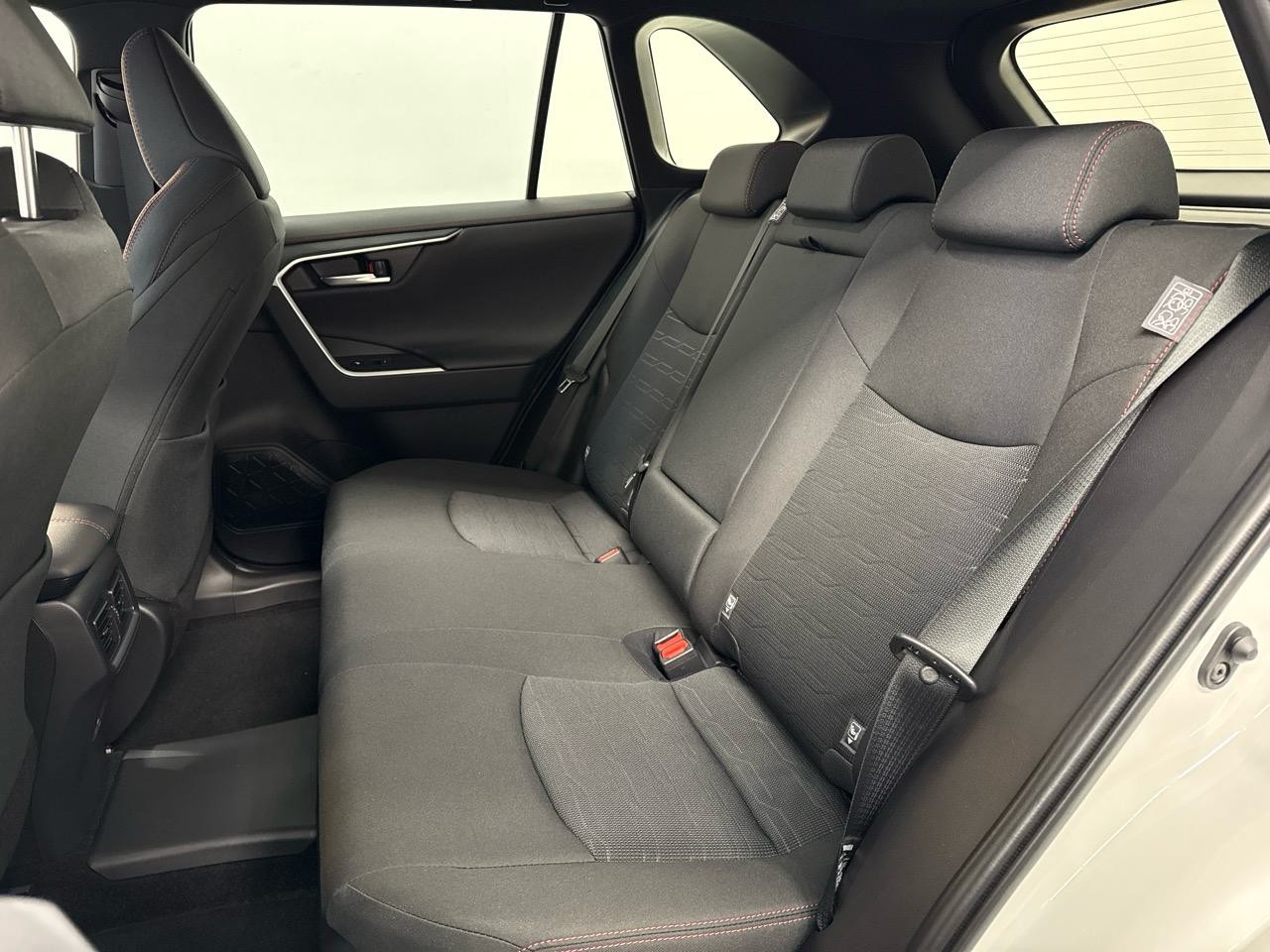 TOYOTA RAV-4 2.5 PHEV Advance e-CVT 4WD 300HP-image-6