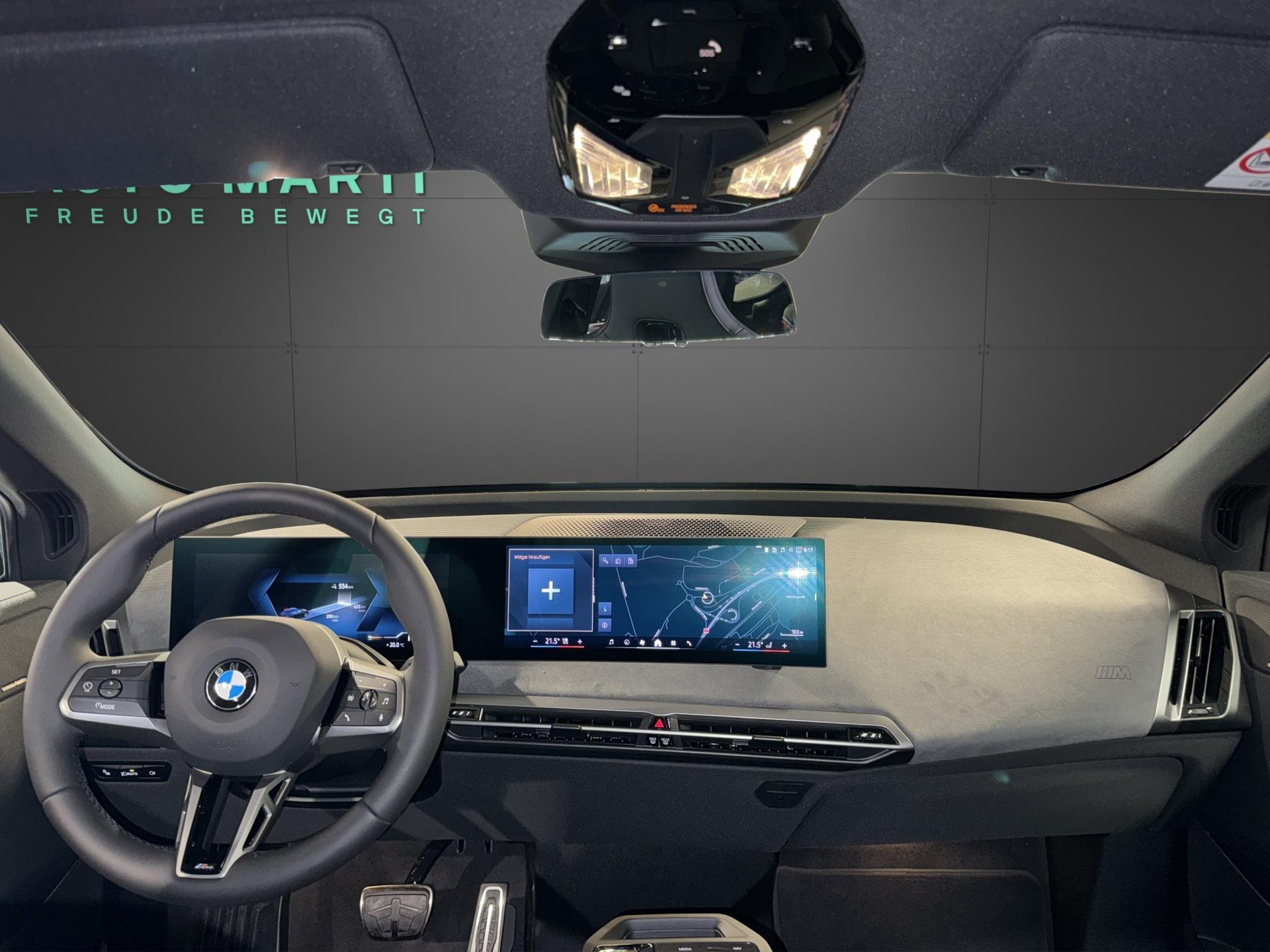 BMW iX xDrive45-image-17