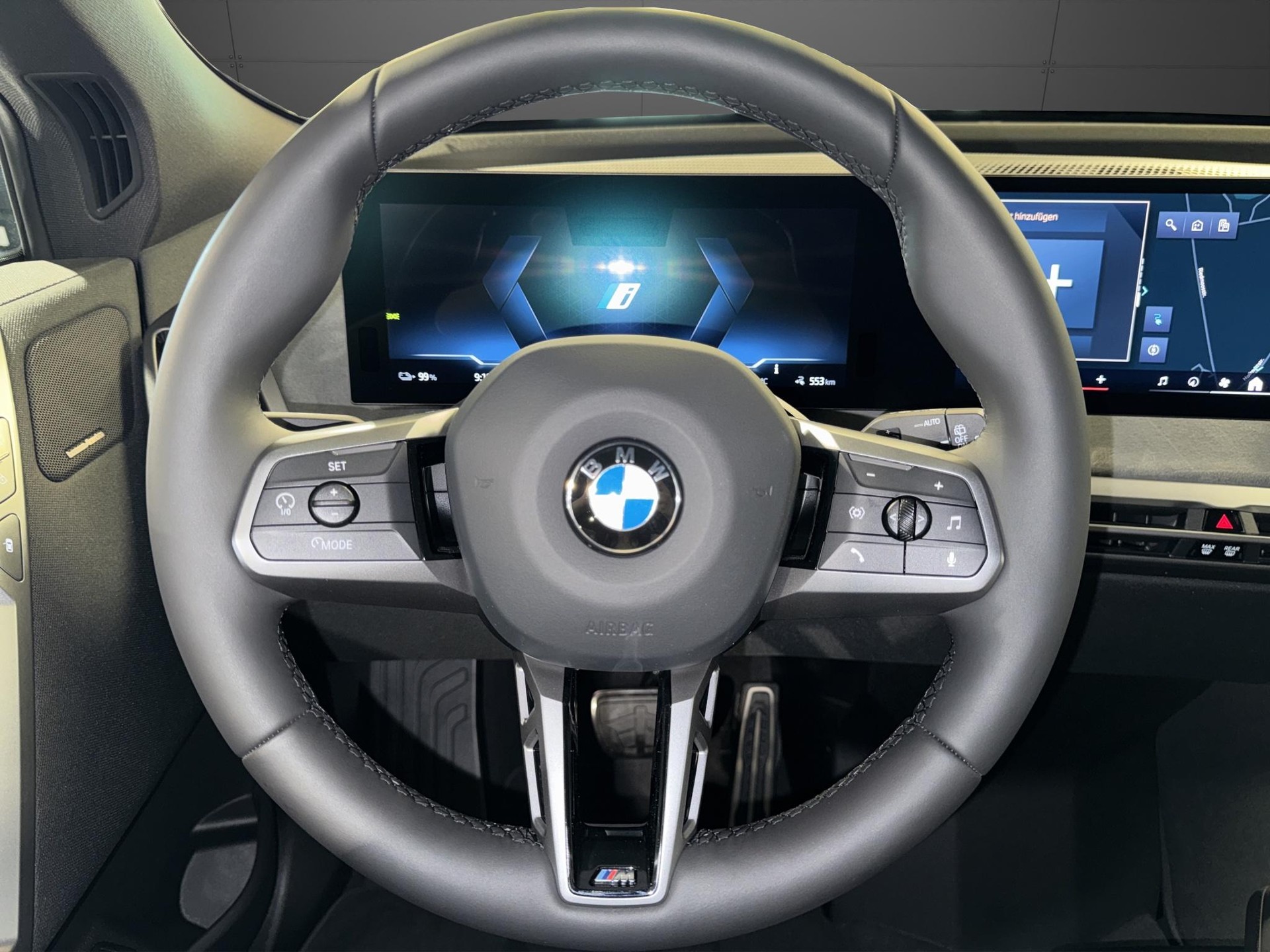 BMW iX xDrive45-image-12