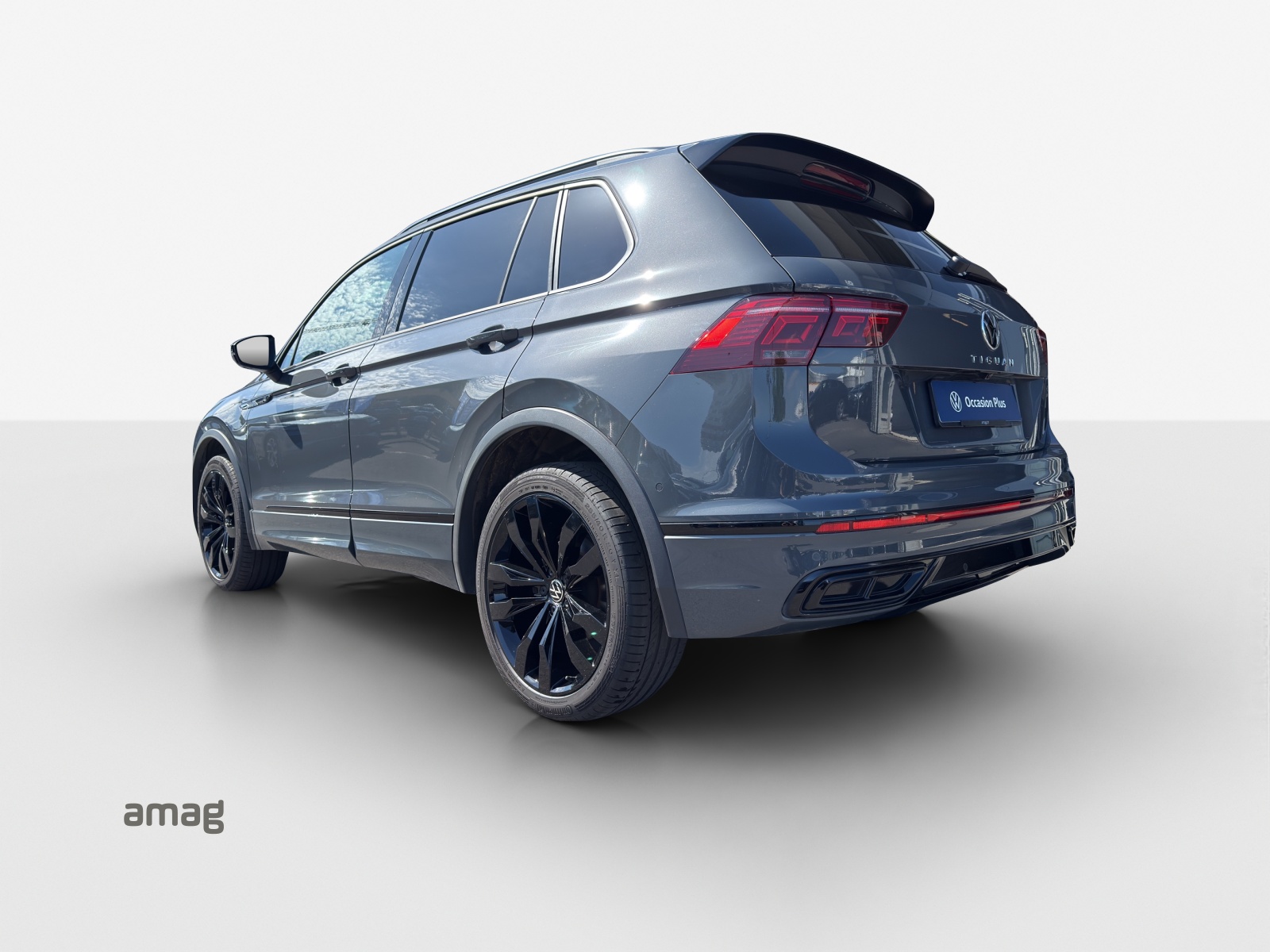 VW Tiguan 2.0TSI R-Line 4Motion DSG-image-2