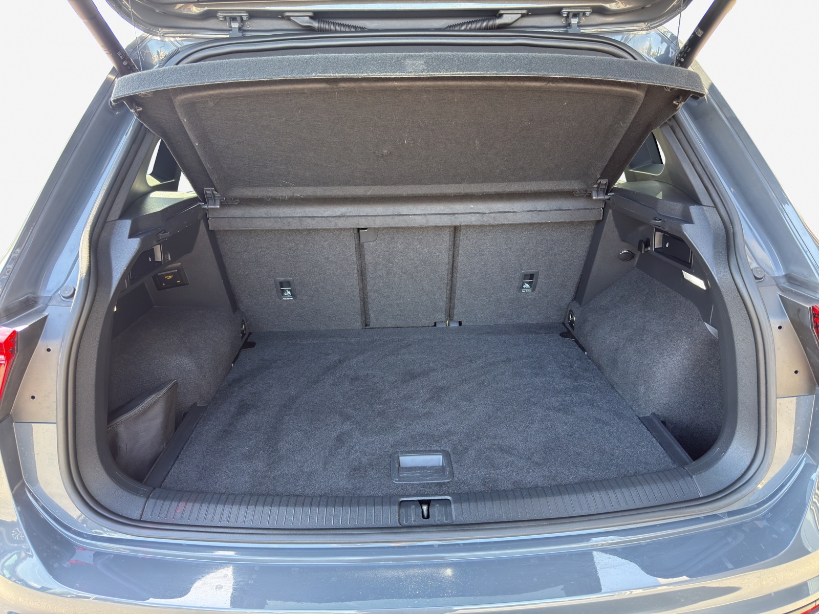 VW Tiguan 2.0TSI R-Line 4Motion DSG-image-12