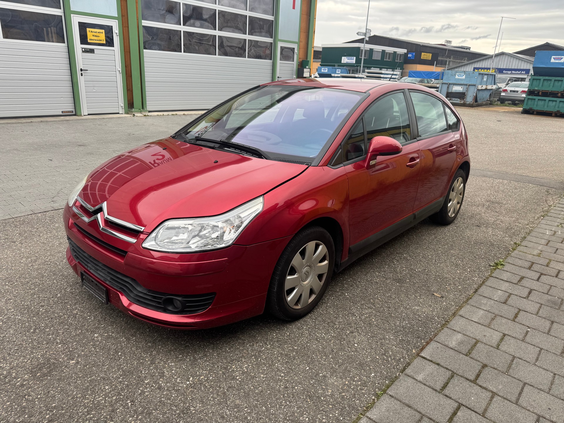 CITROEN C4 Berline 1.6 16V HDi VTR-image-0