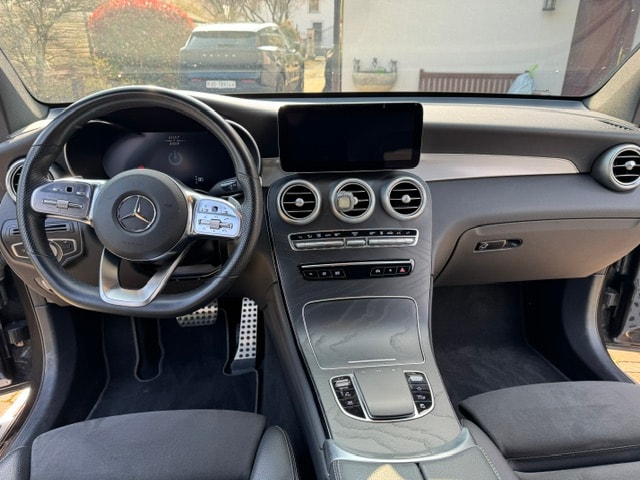 MERCEDES-BENZ GLC 300 e Off-Road 4m-image-2