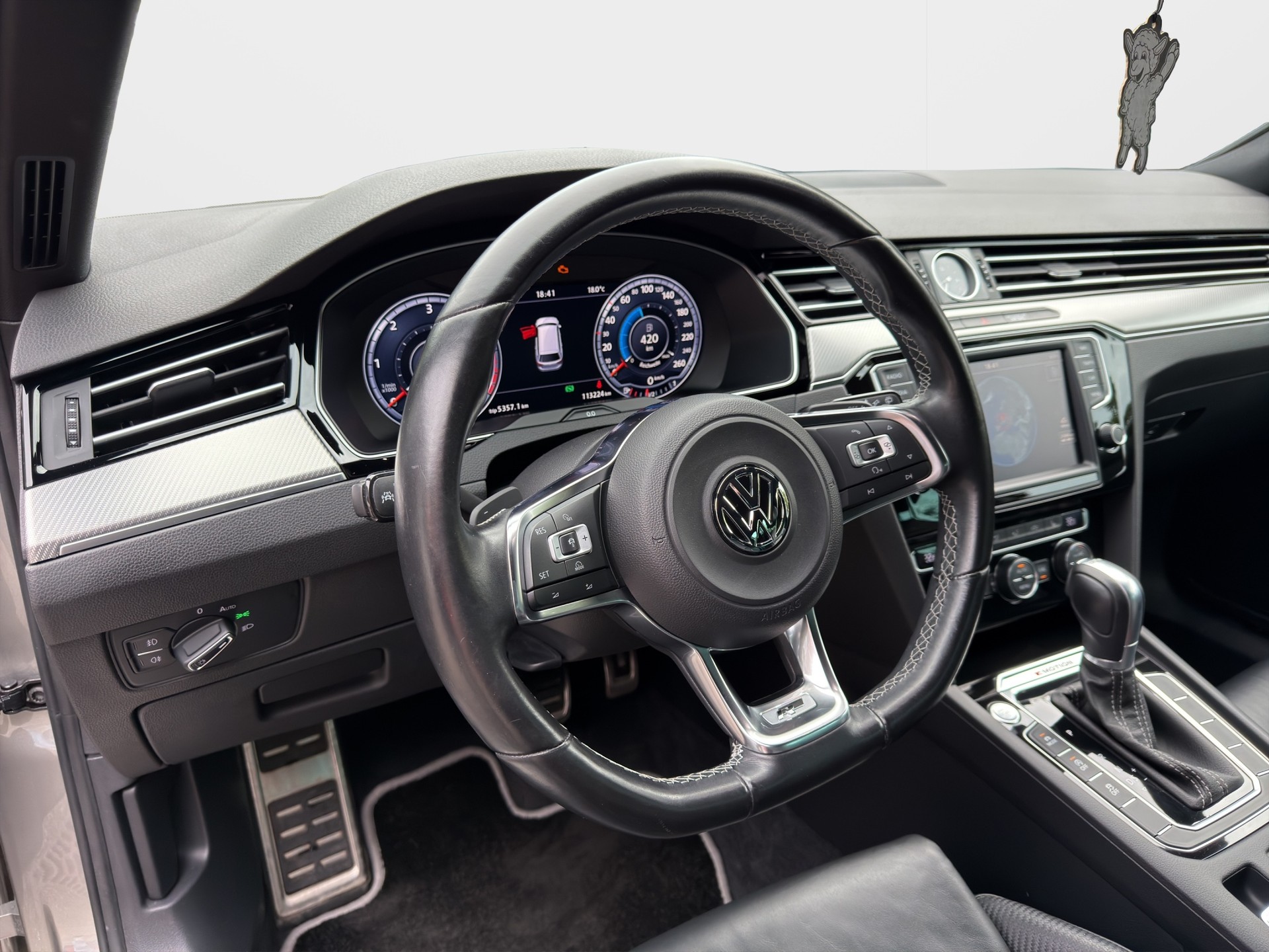 VW Passat Variant 2.0 TDI BMT High. DSG 4Motion-image-13